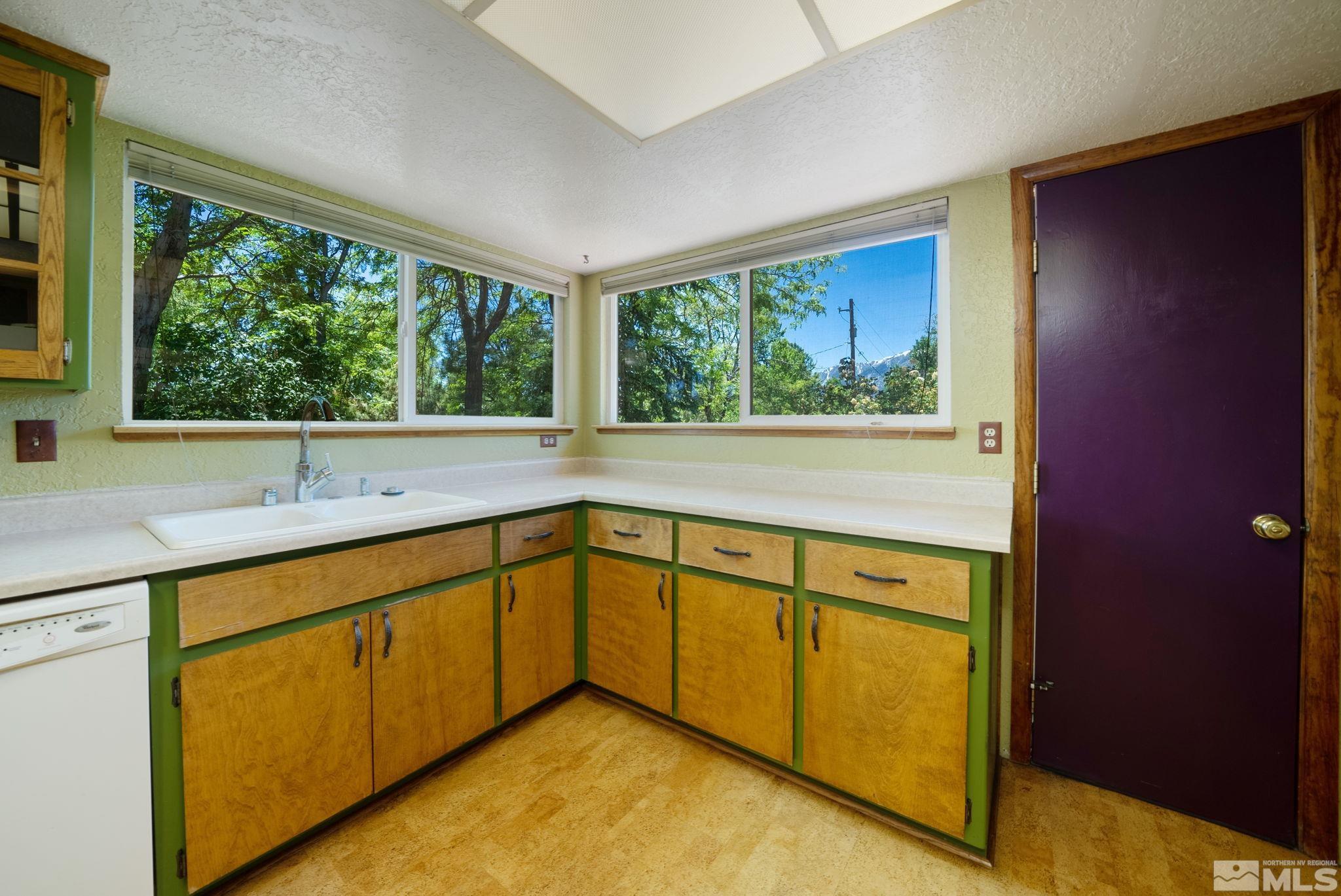 860 Ritter Drive