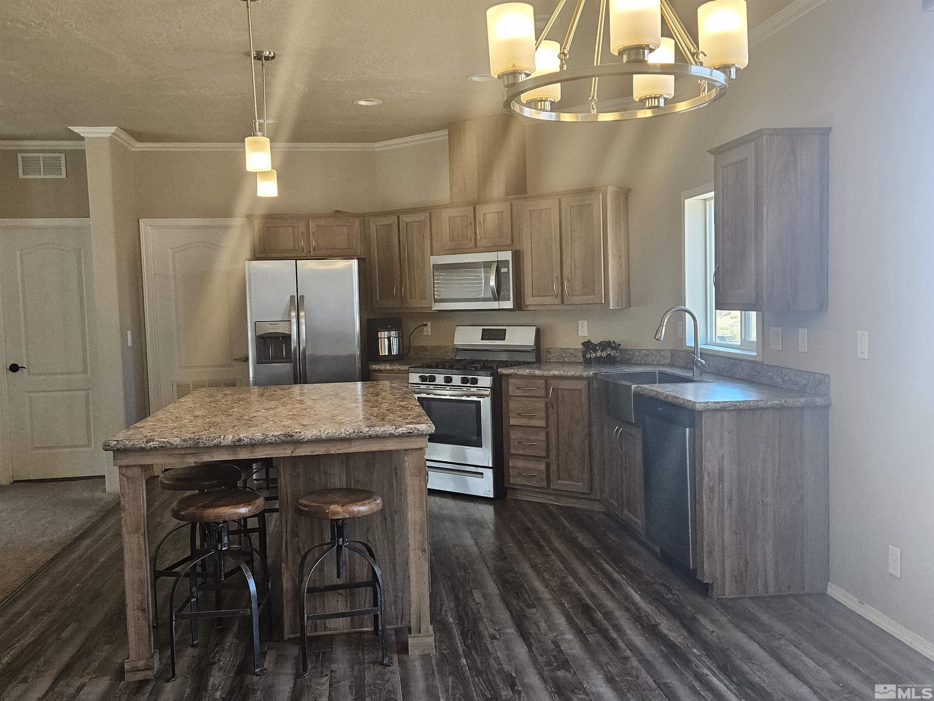 5905 Amargosa Drive