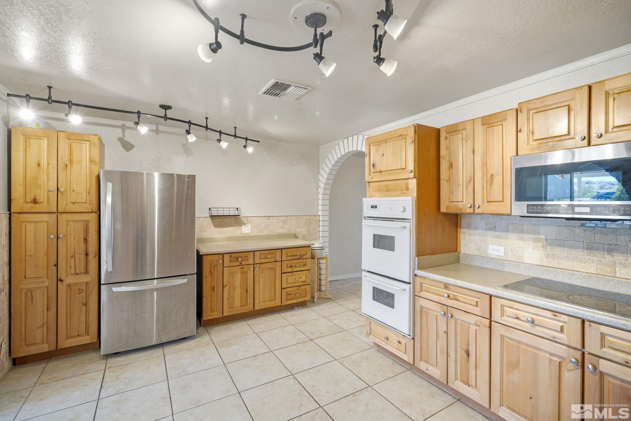 6450 Zephyr Lane