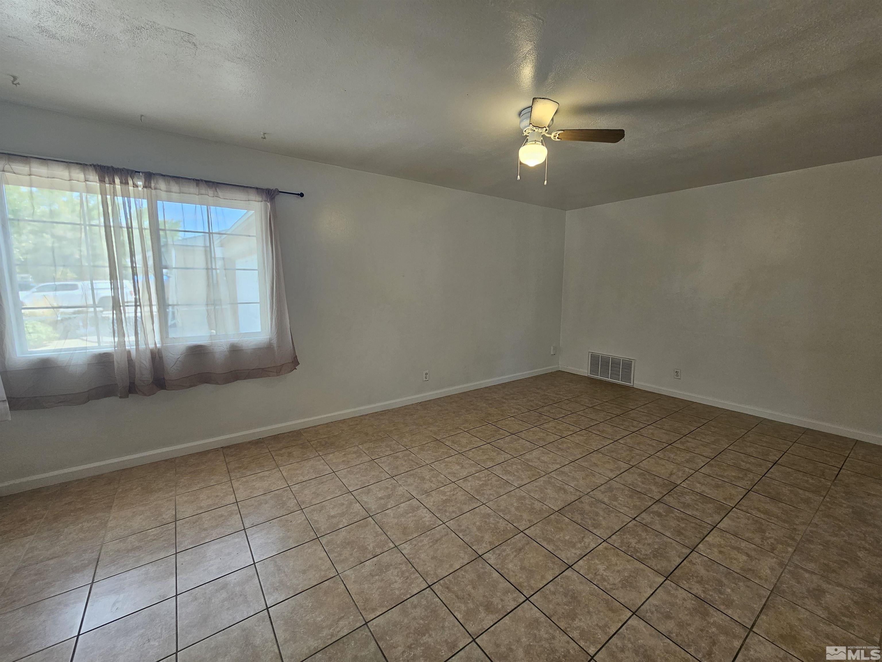 1365 Russell Way