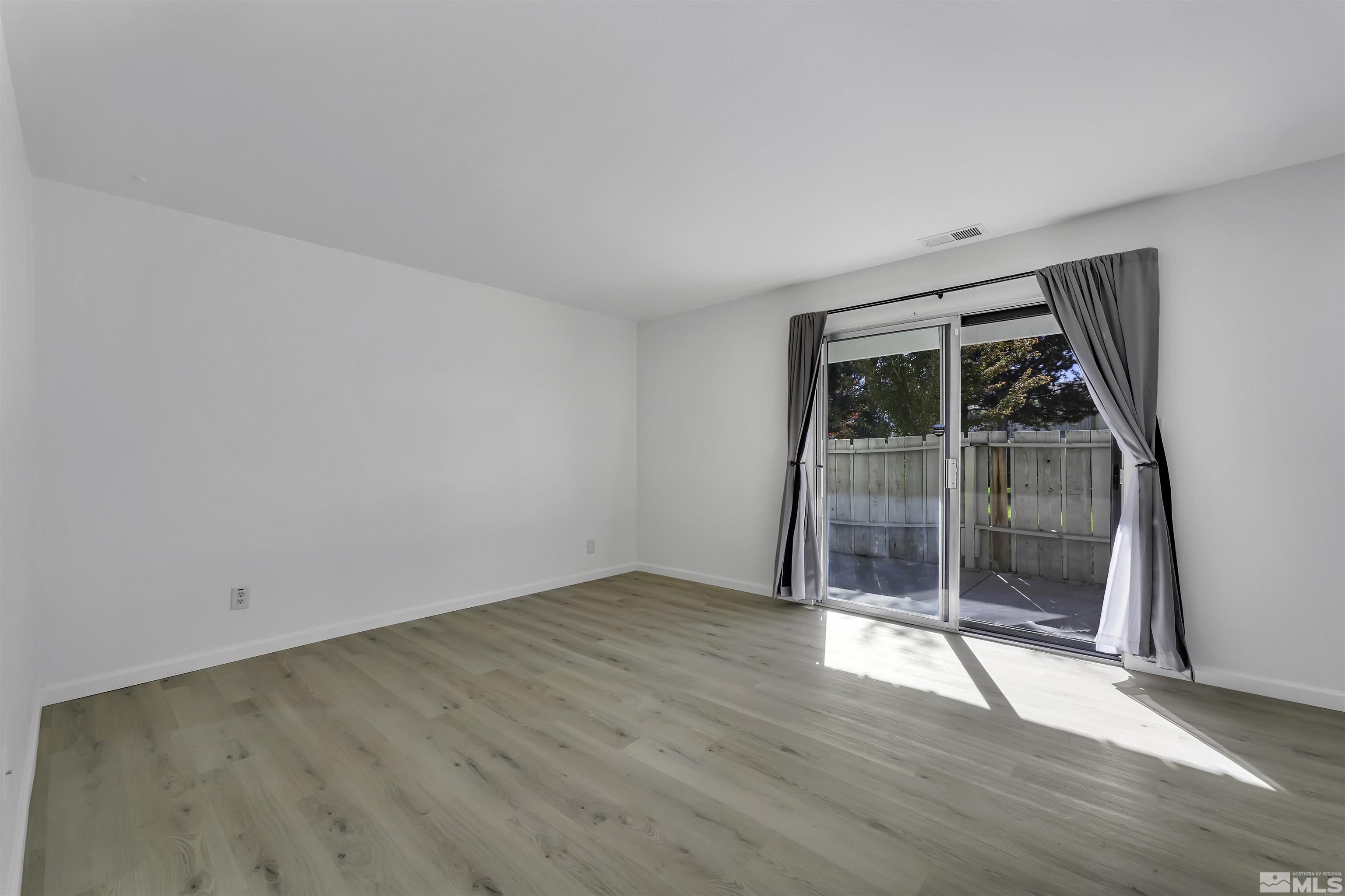 1555 Delucchi Lane, I