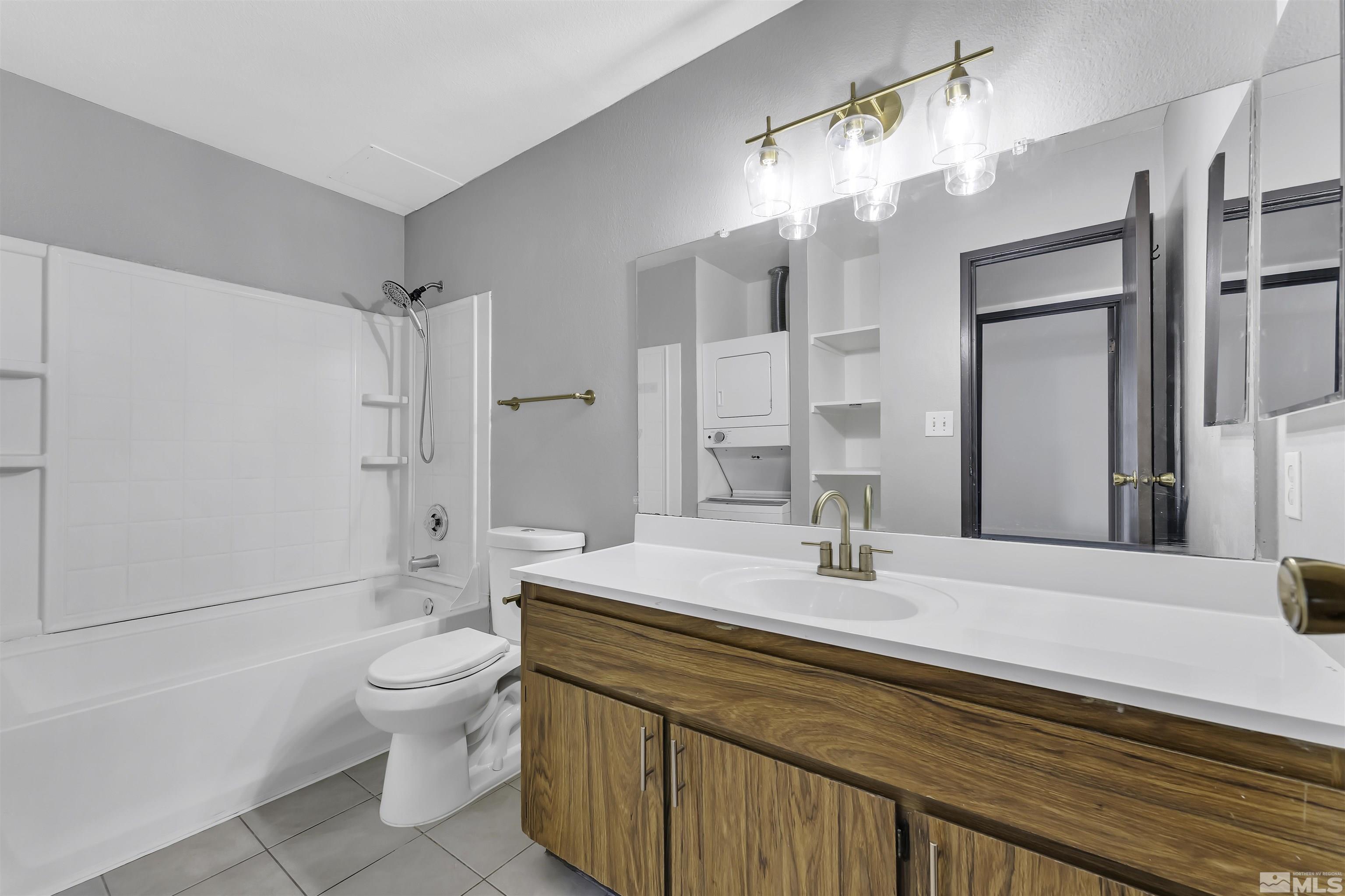 1555 Delucchi Lane, I