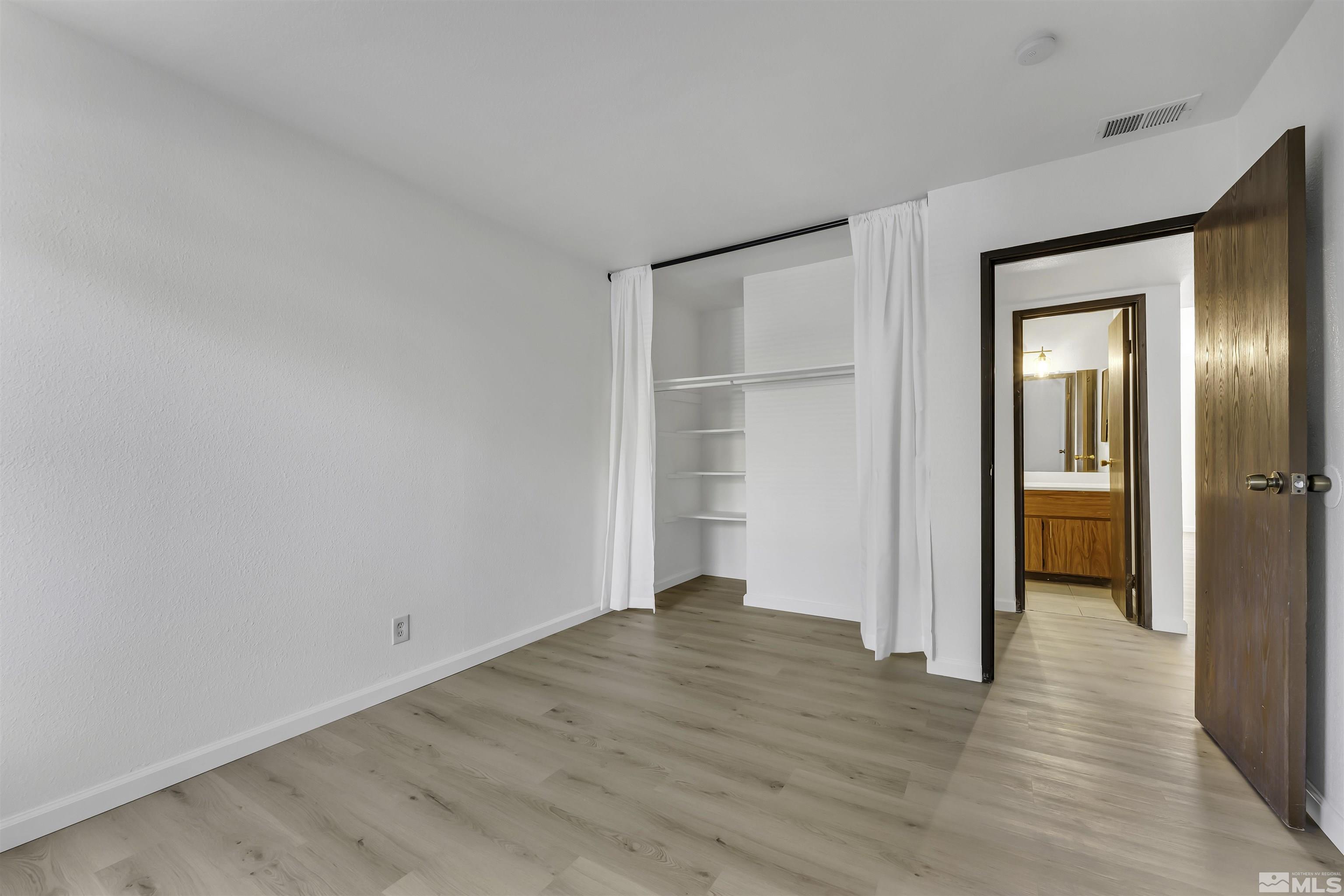 1555 Delucchi Lane, I