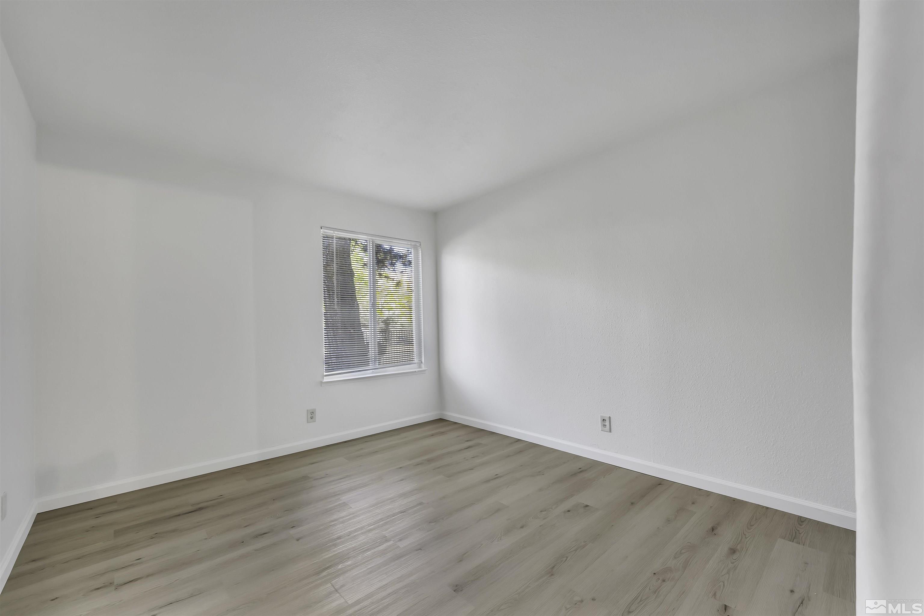 1555 Delucchi Lane, I