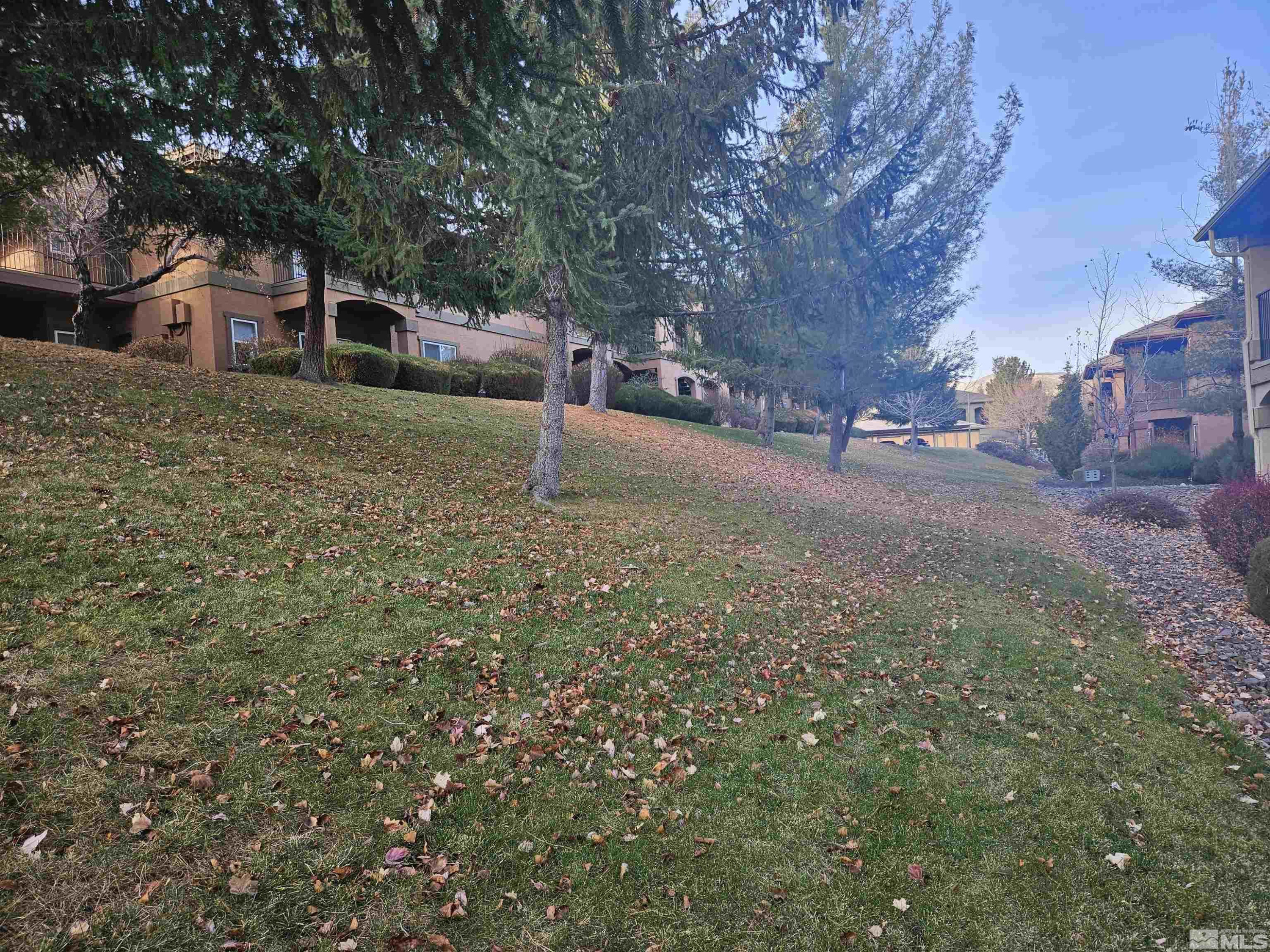 6850 Sharlands Avenue, K 2060