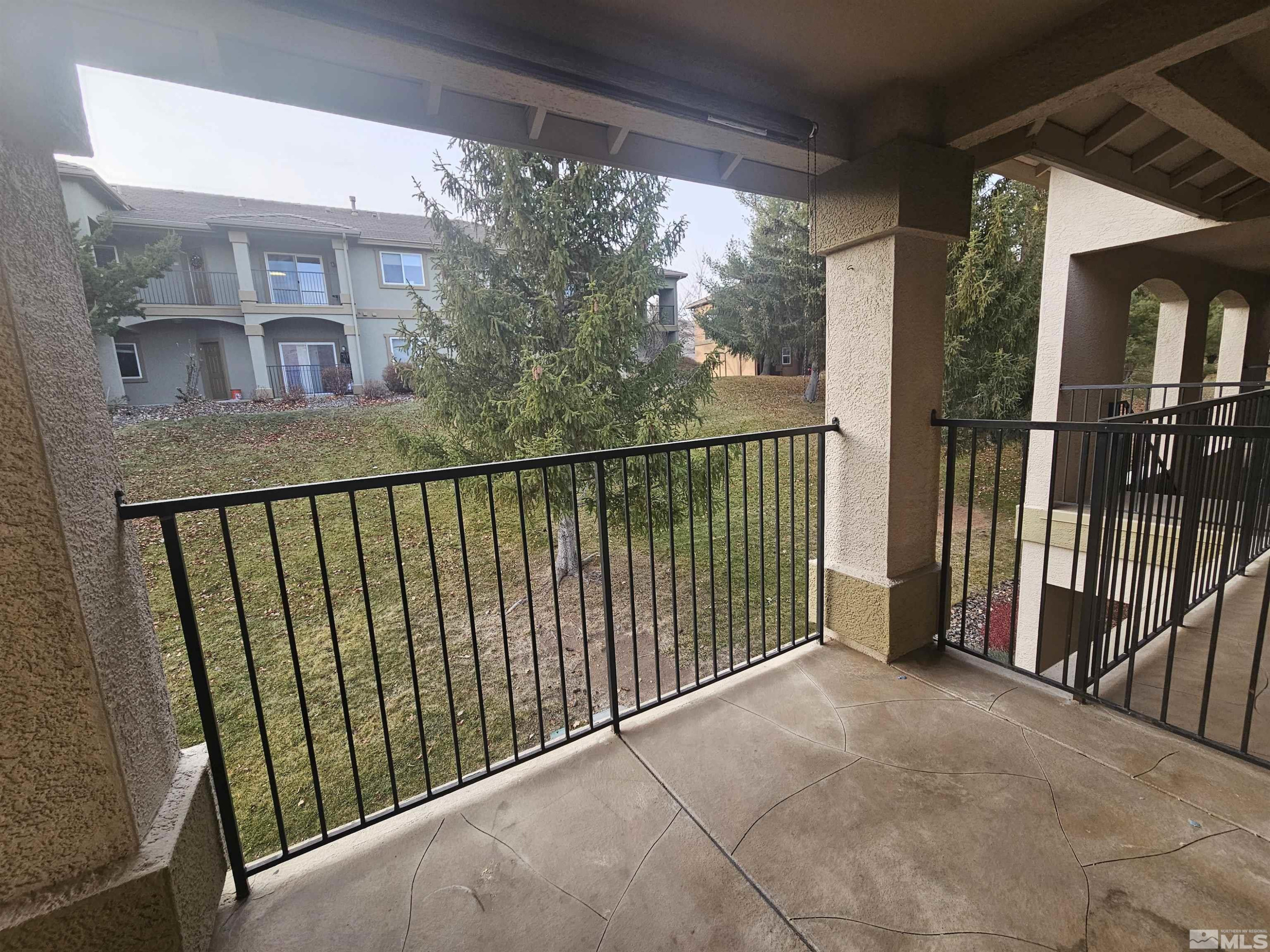 6850 Sharlands Avenue, K 2060
