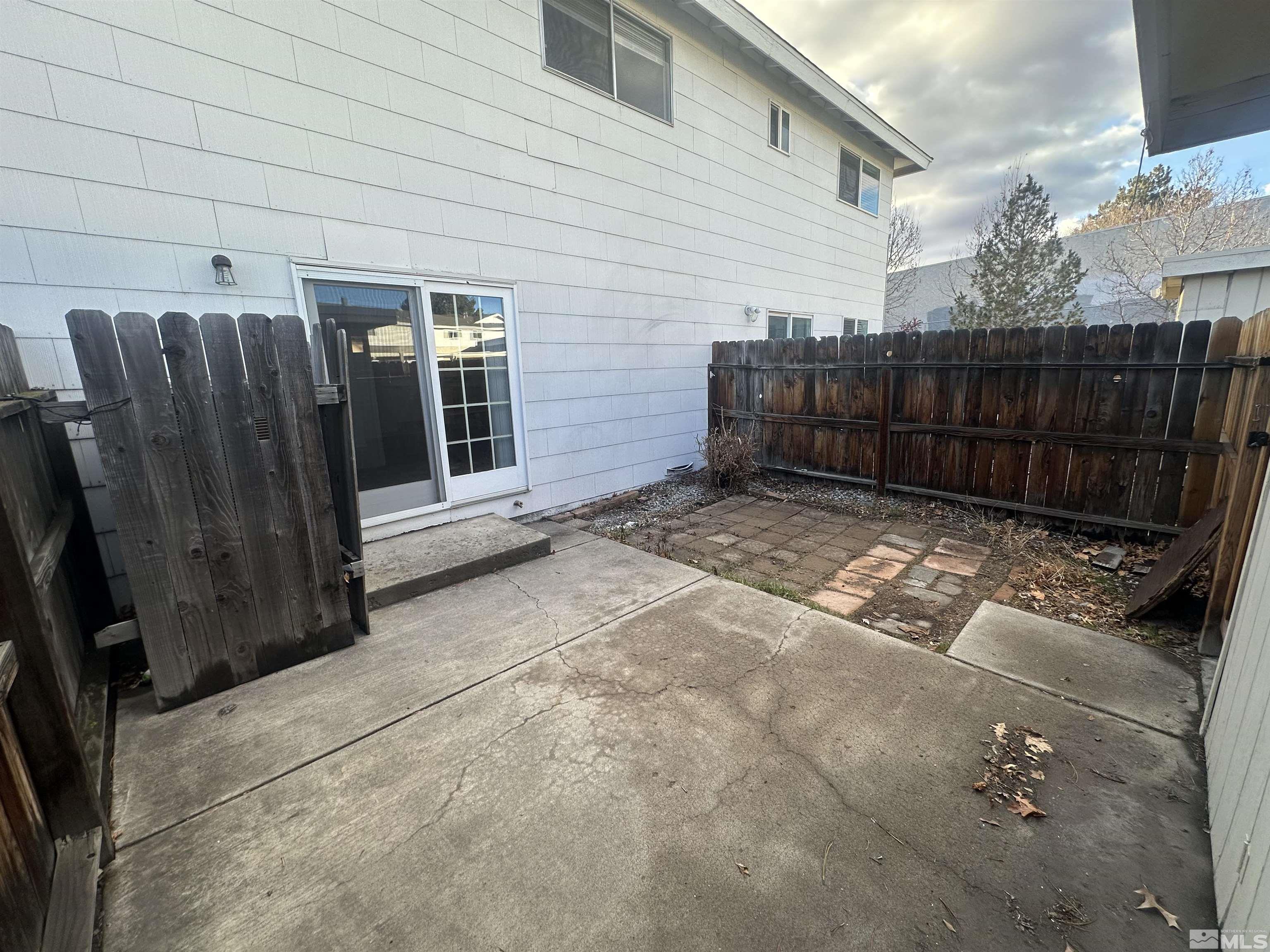 567 Smithridge