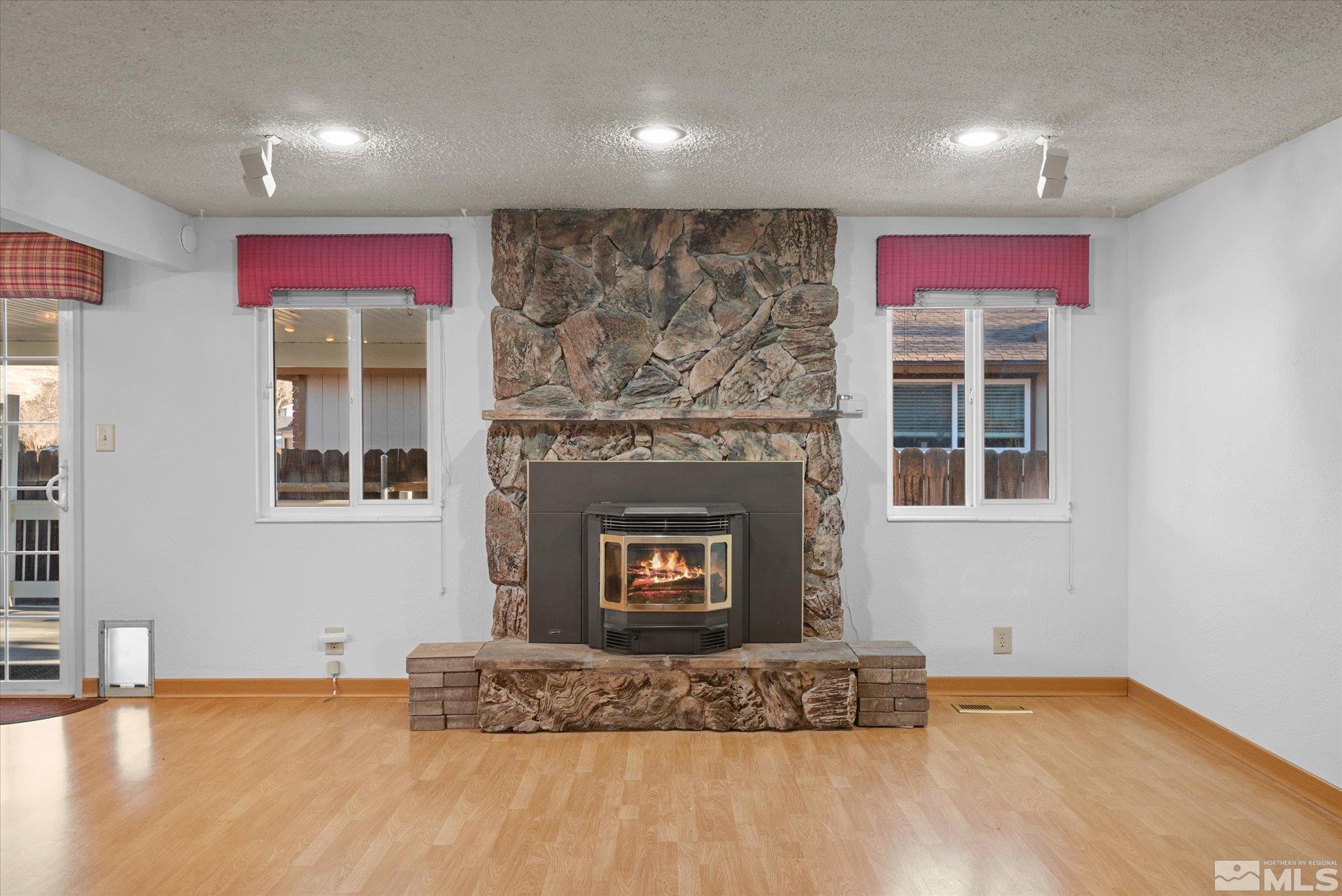 3079 Meadowlands Court