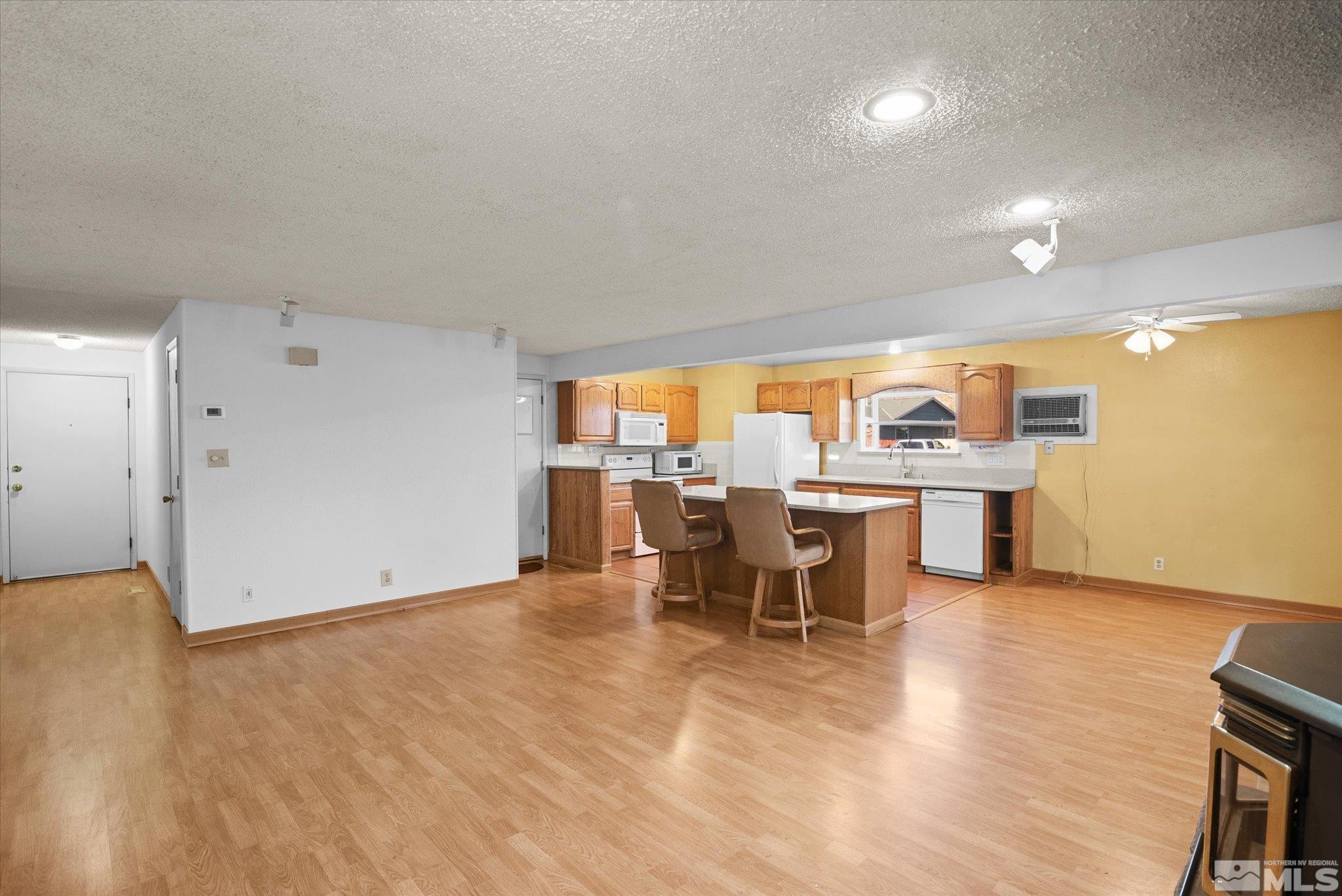 3079 Meadowlands Court