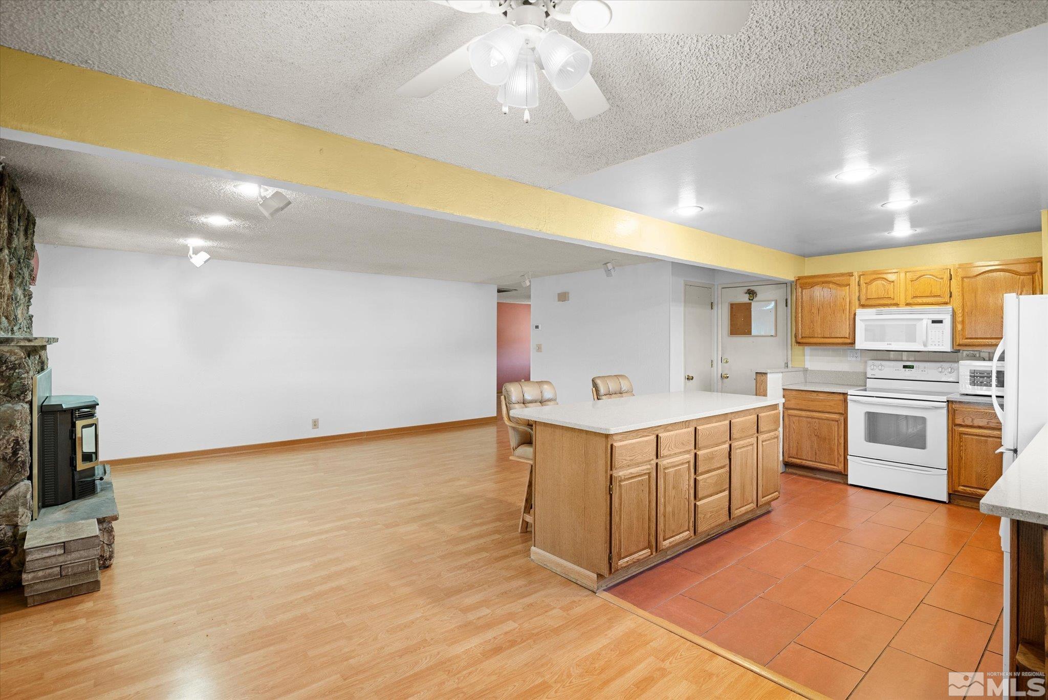 3079 Meadowlands Court