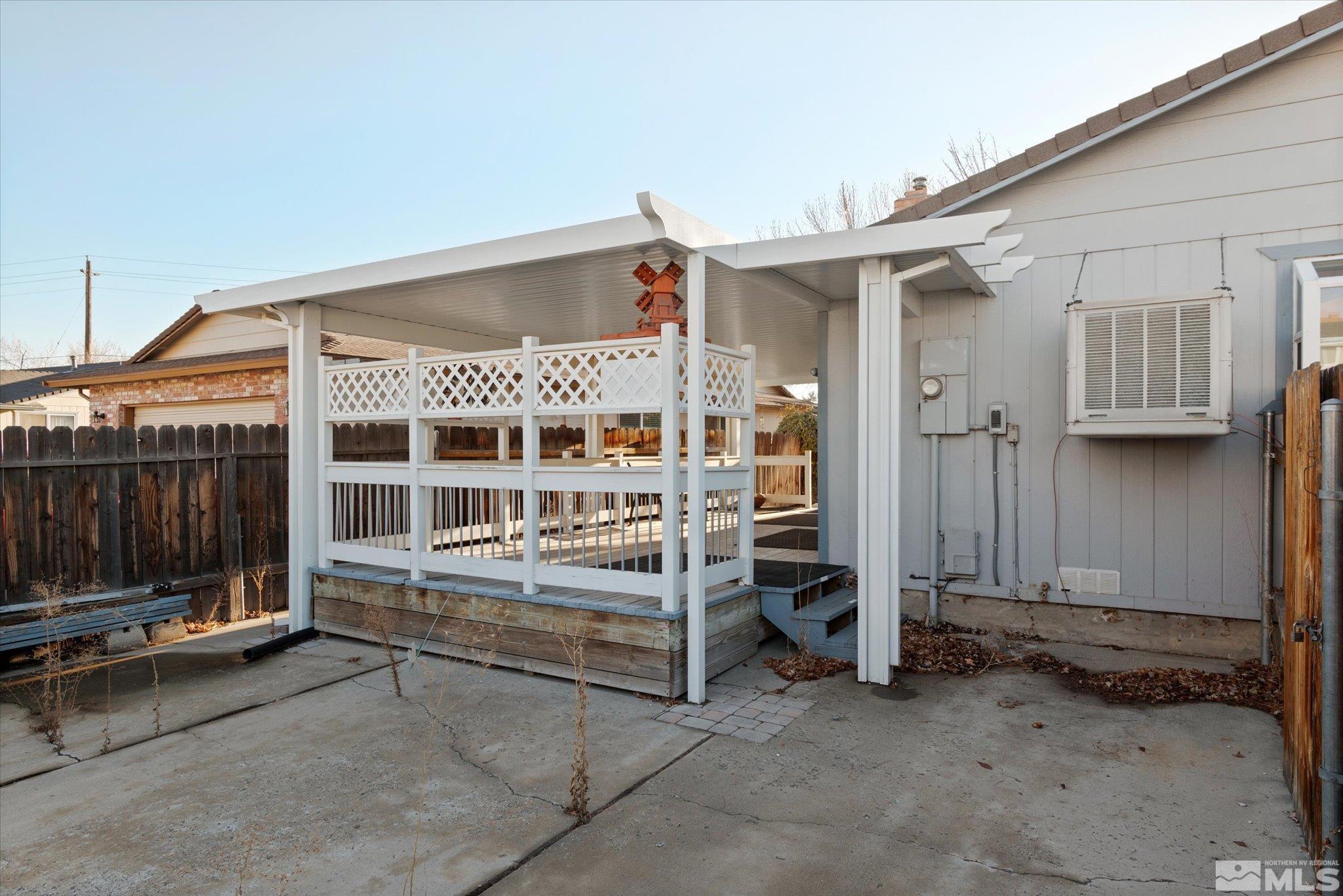 3079 Meadowlands Court
