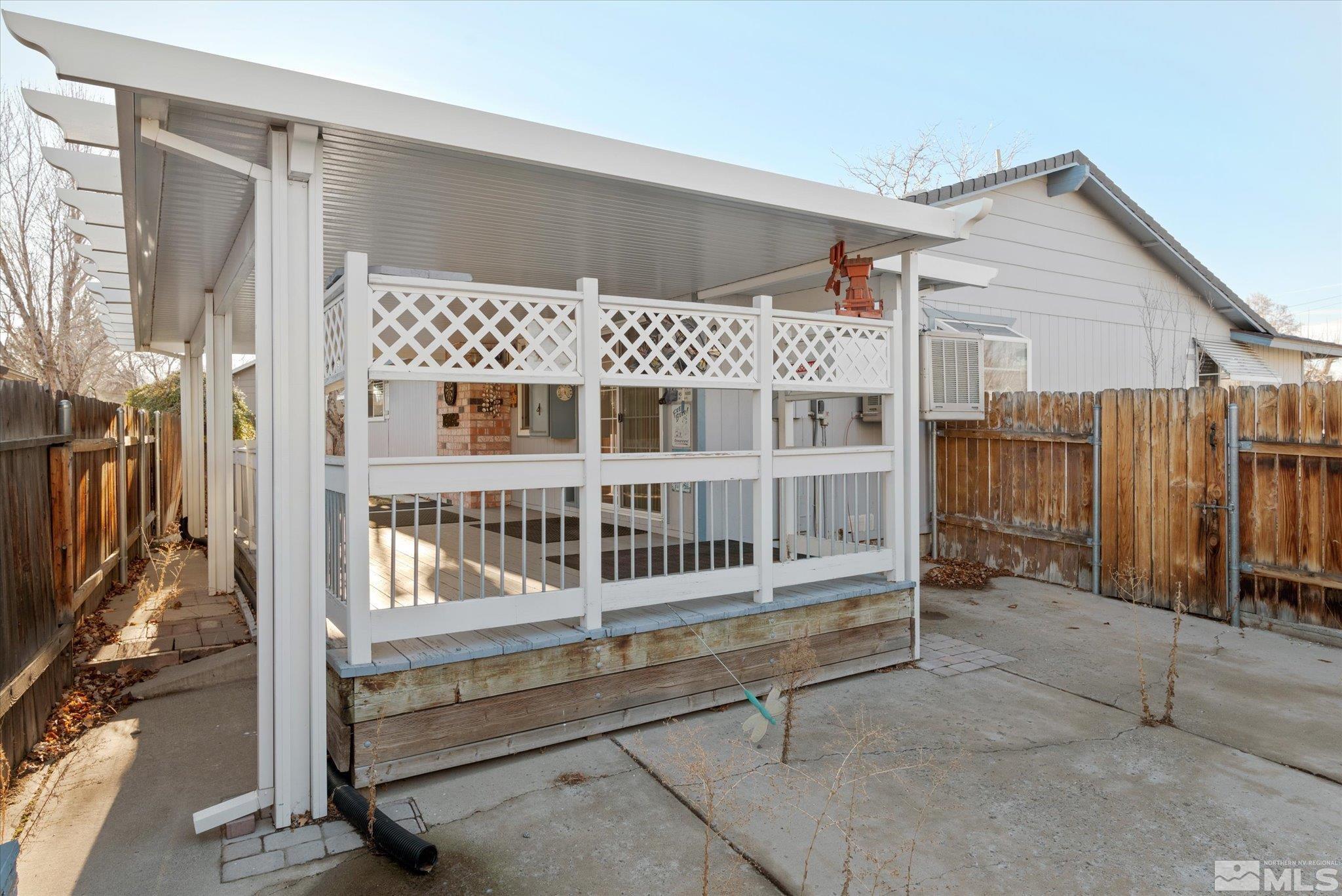 3079 Meadowlands Court