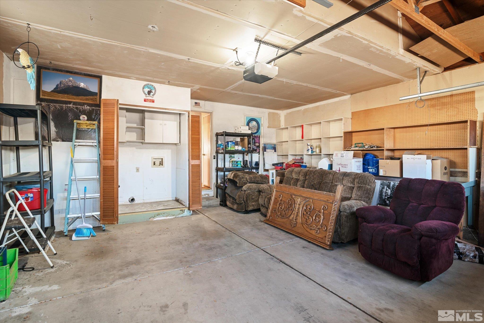 3079 Meadowlands Court