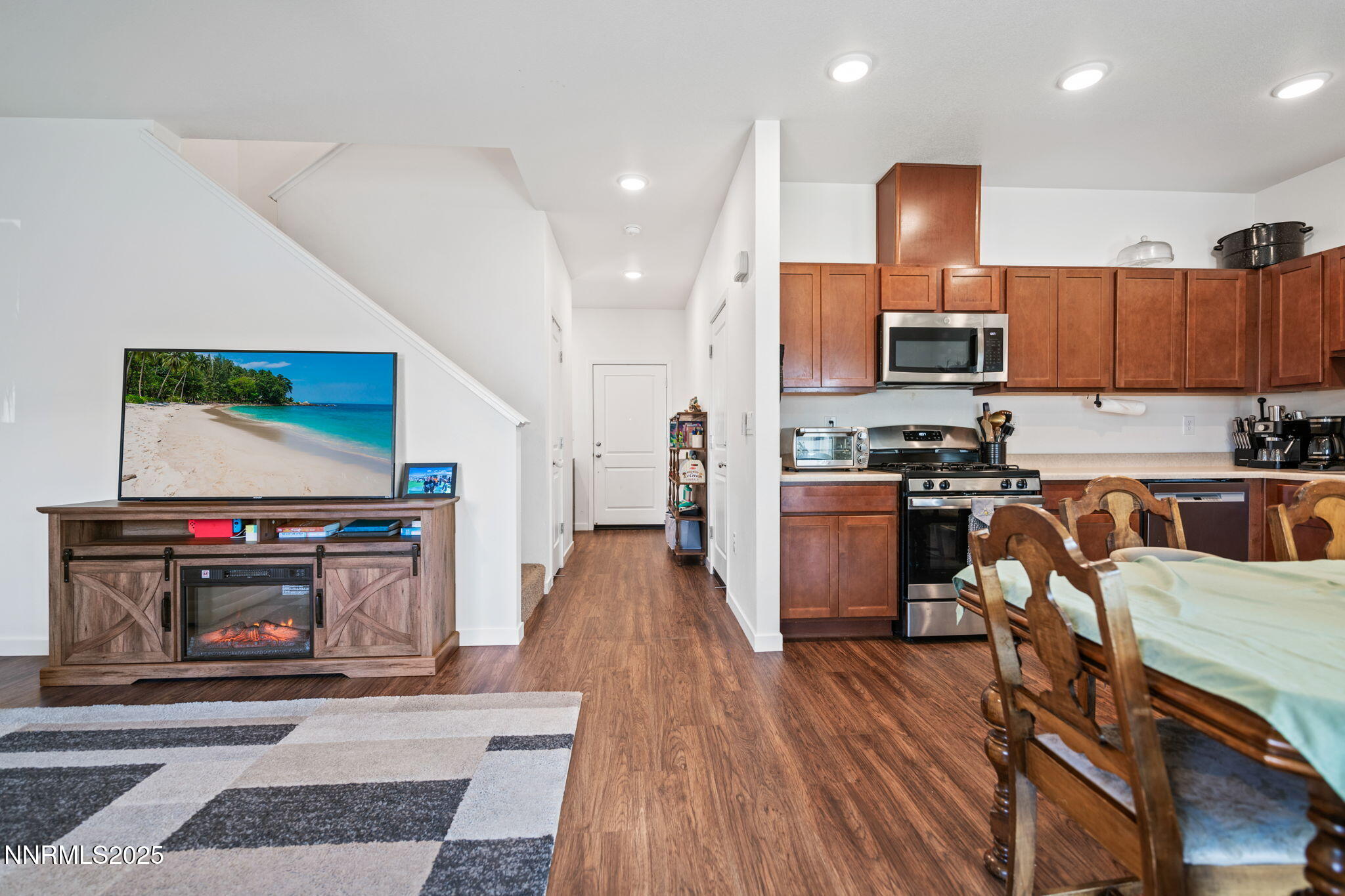219 Goss Place