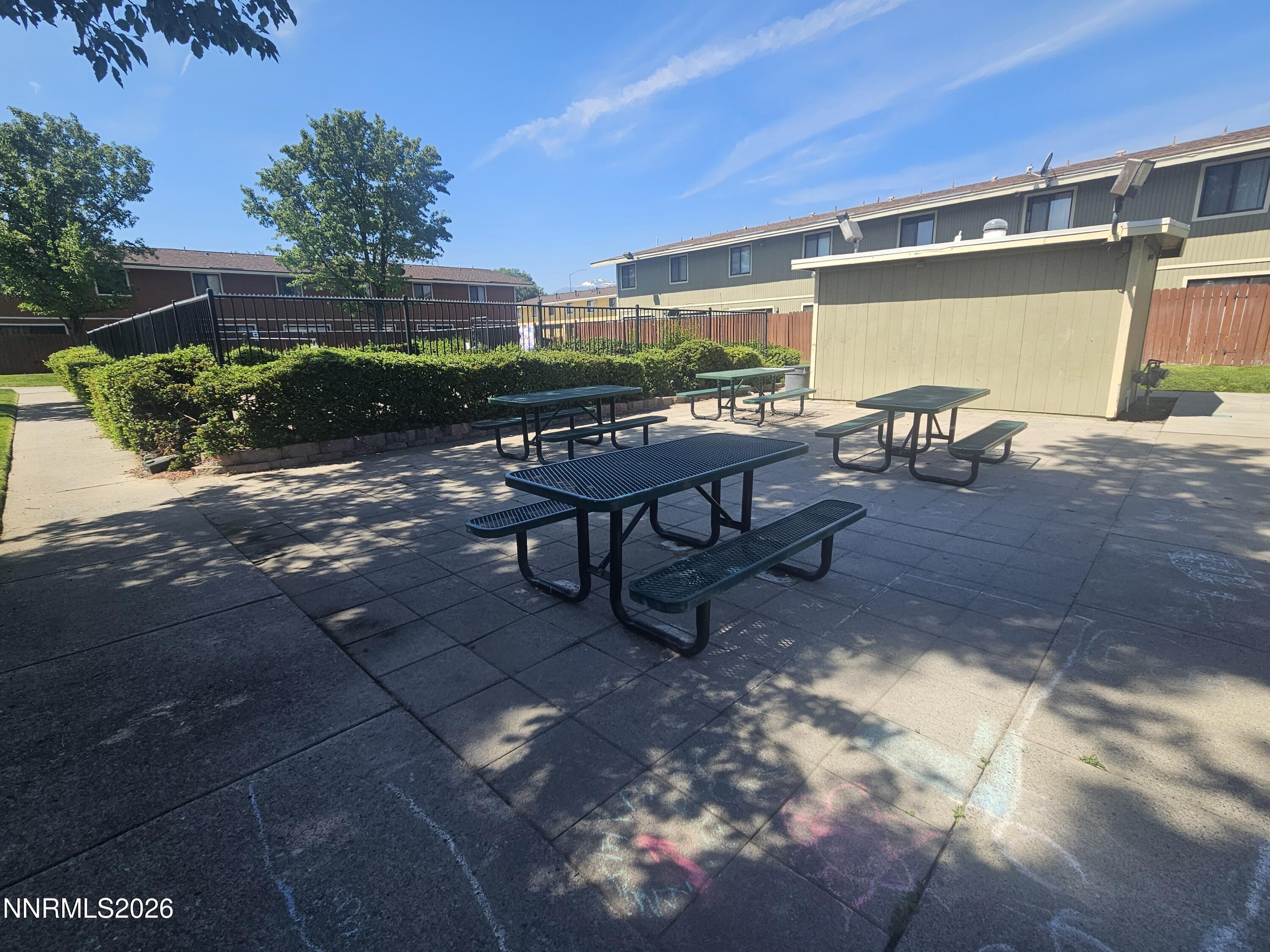 863 Nutmeg Place, 12