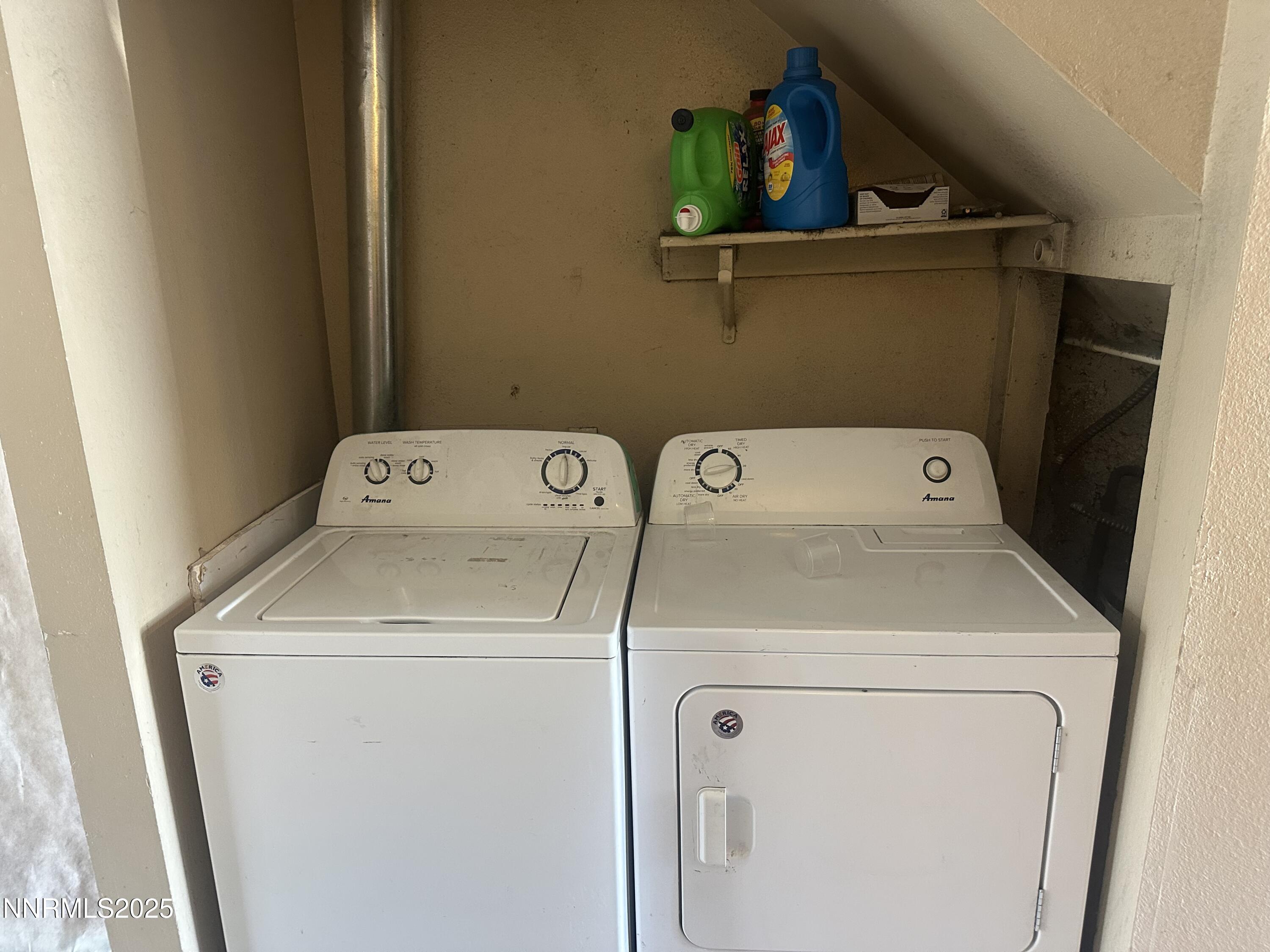 863 Nutmeg Place, 12