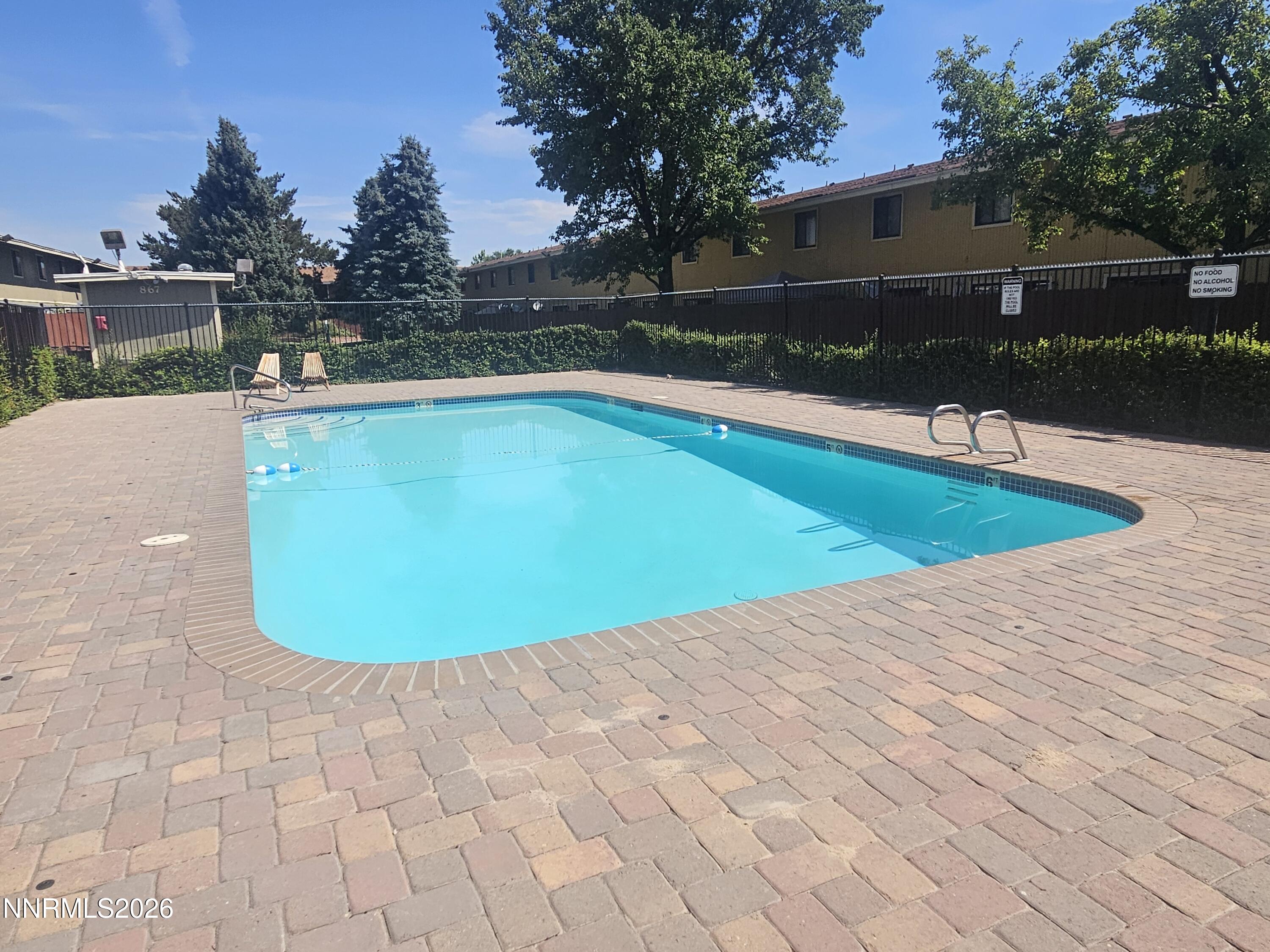 863 Nutmeg Place, 12