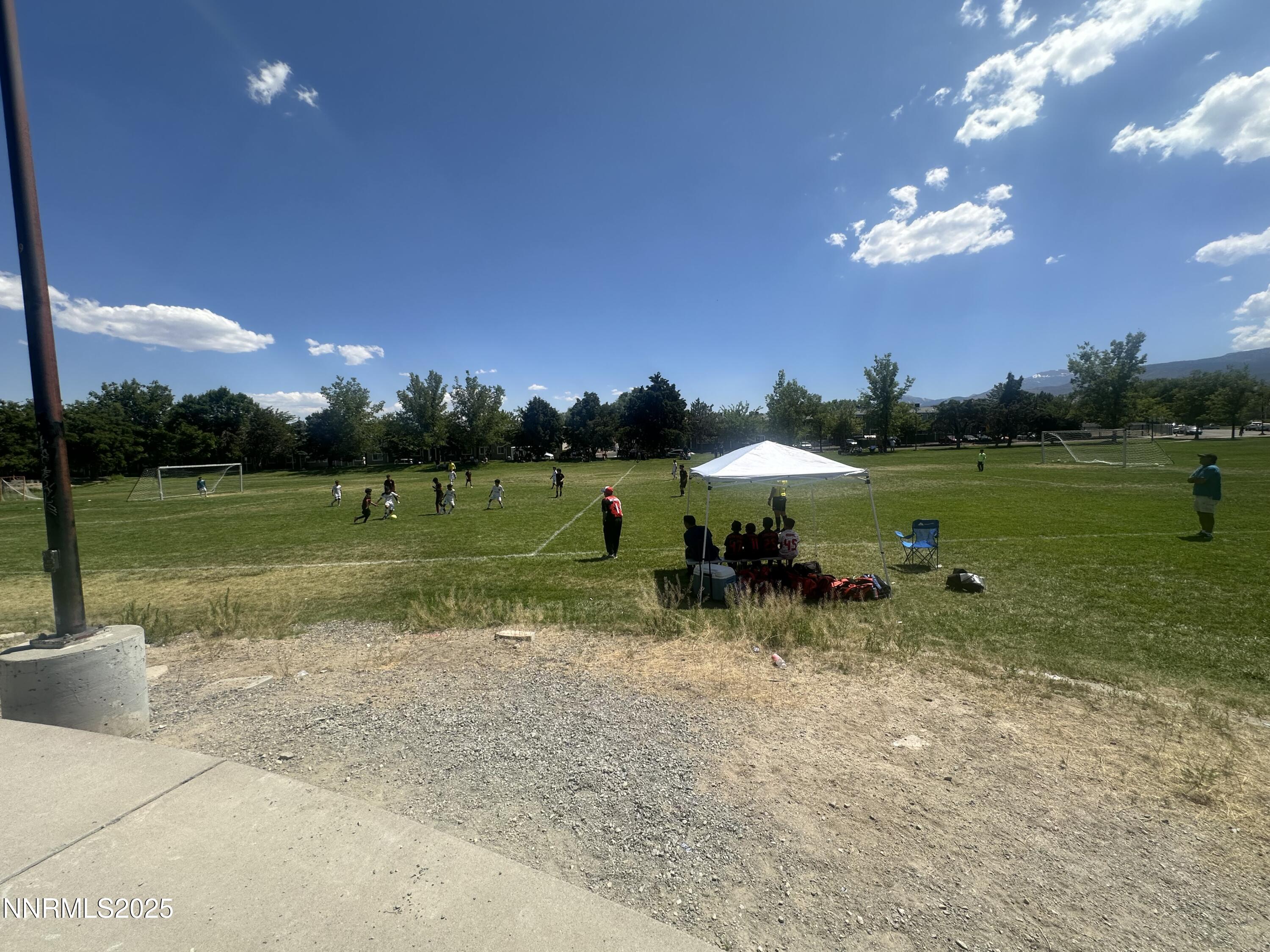 863 Nutmeg Place, 12