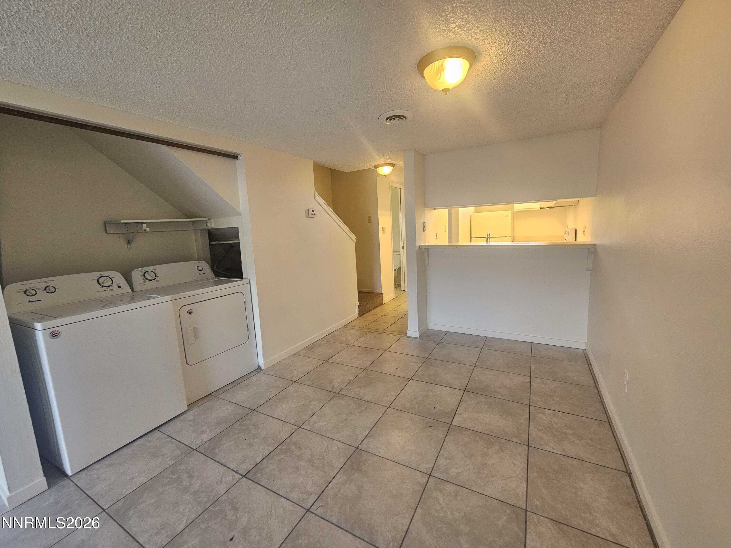 863 Nutmeg Place, 12