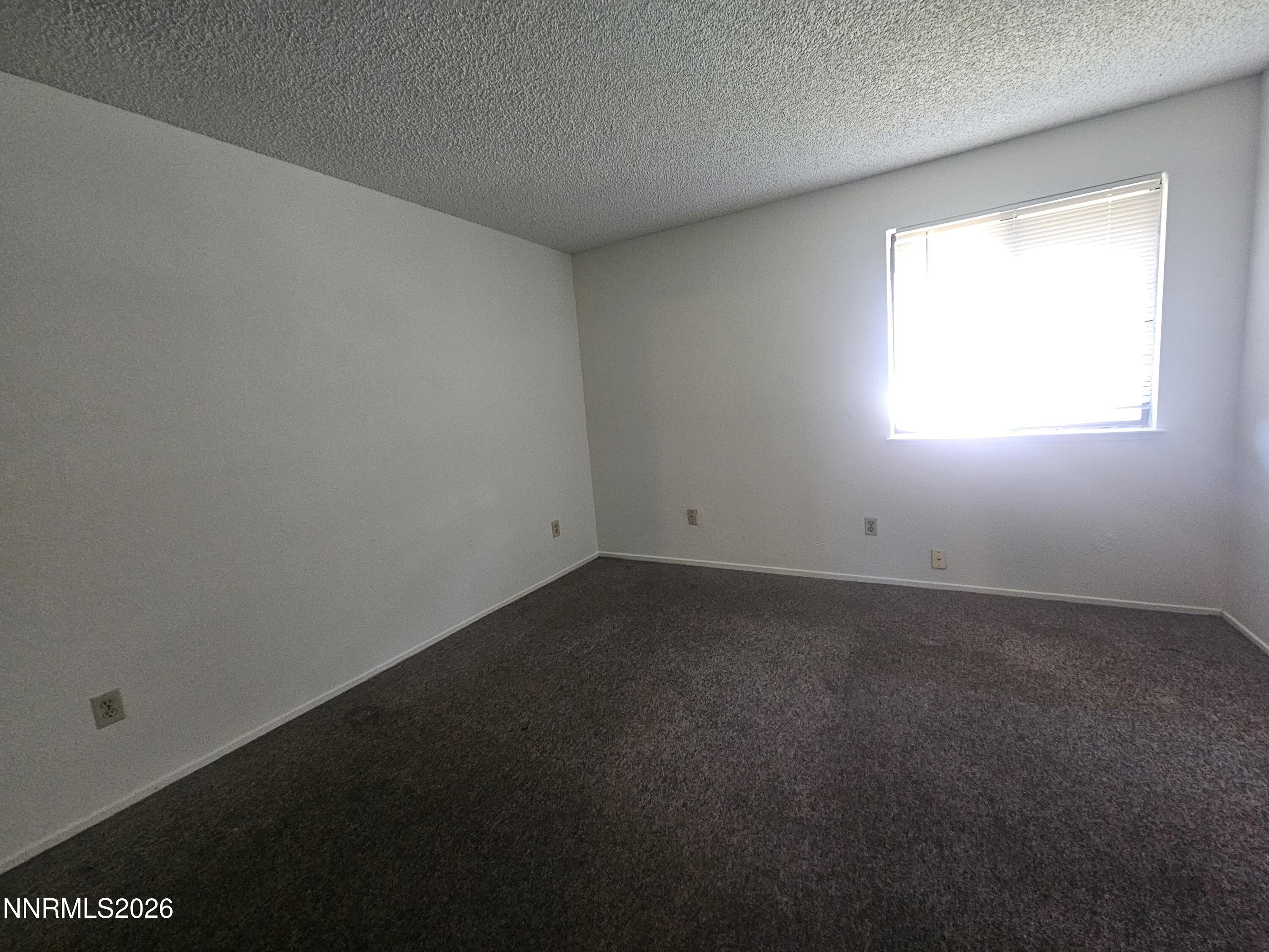 863 Nutmeg Place, 12