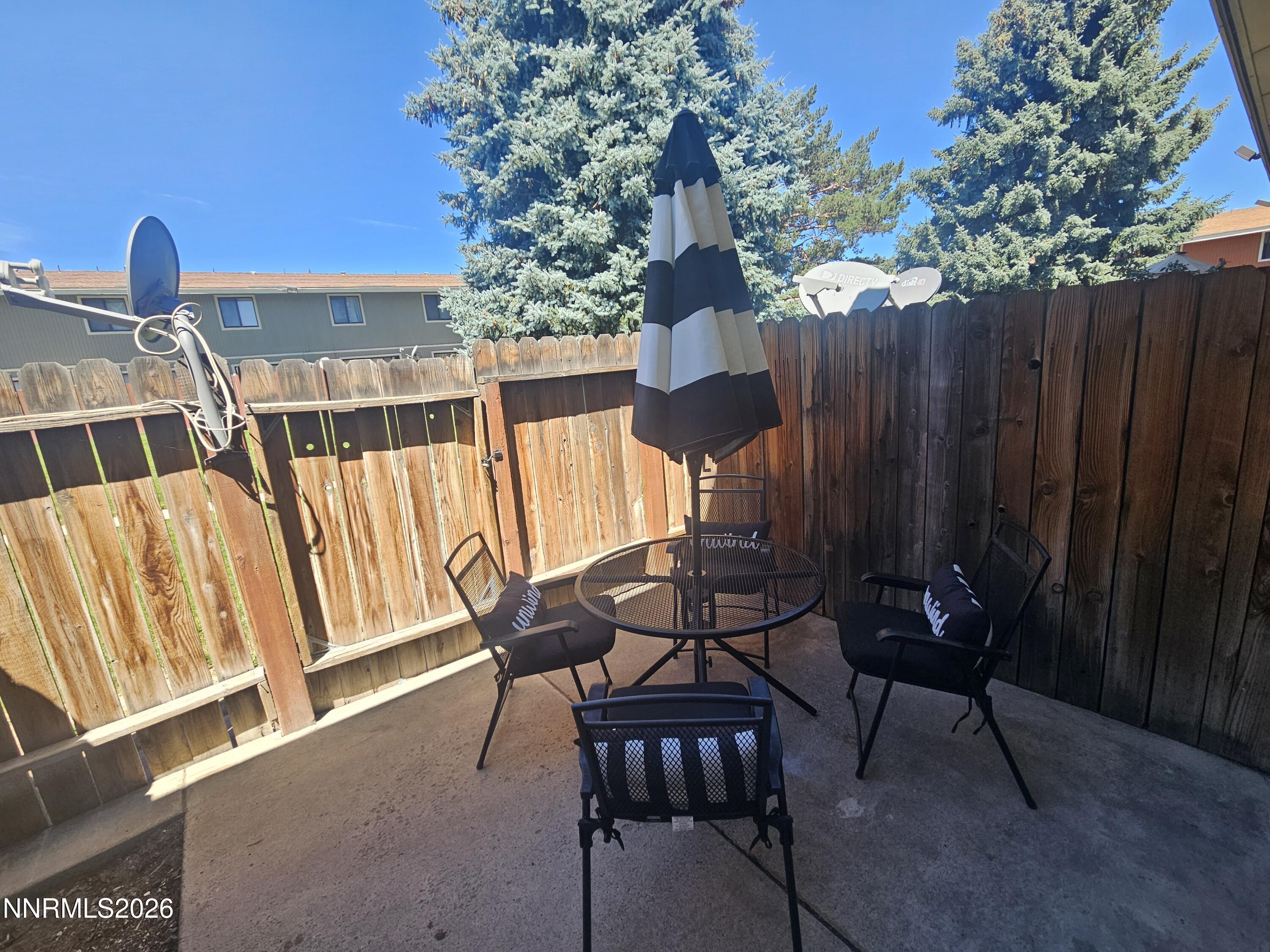 863 Nutmeg Place, 12