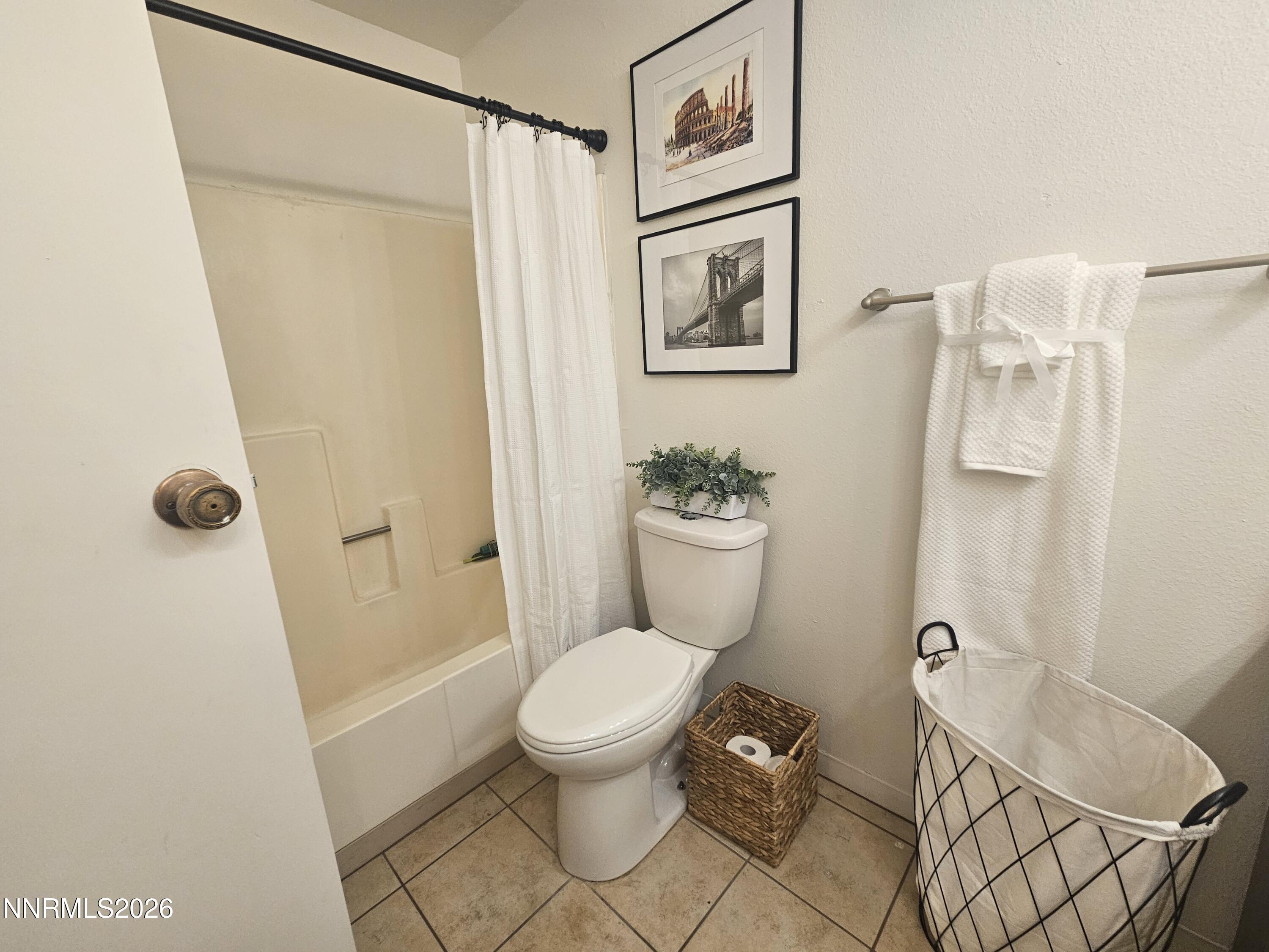 863 Nutmeg Place, 12