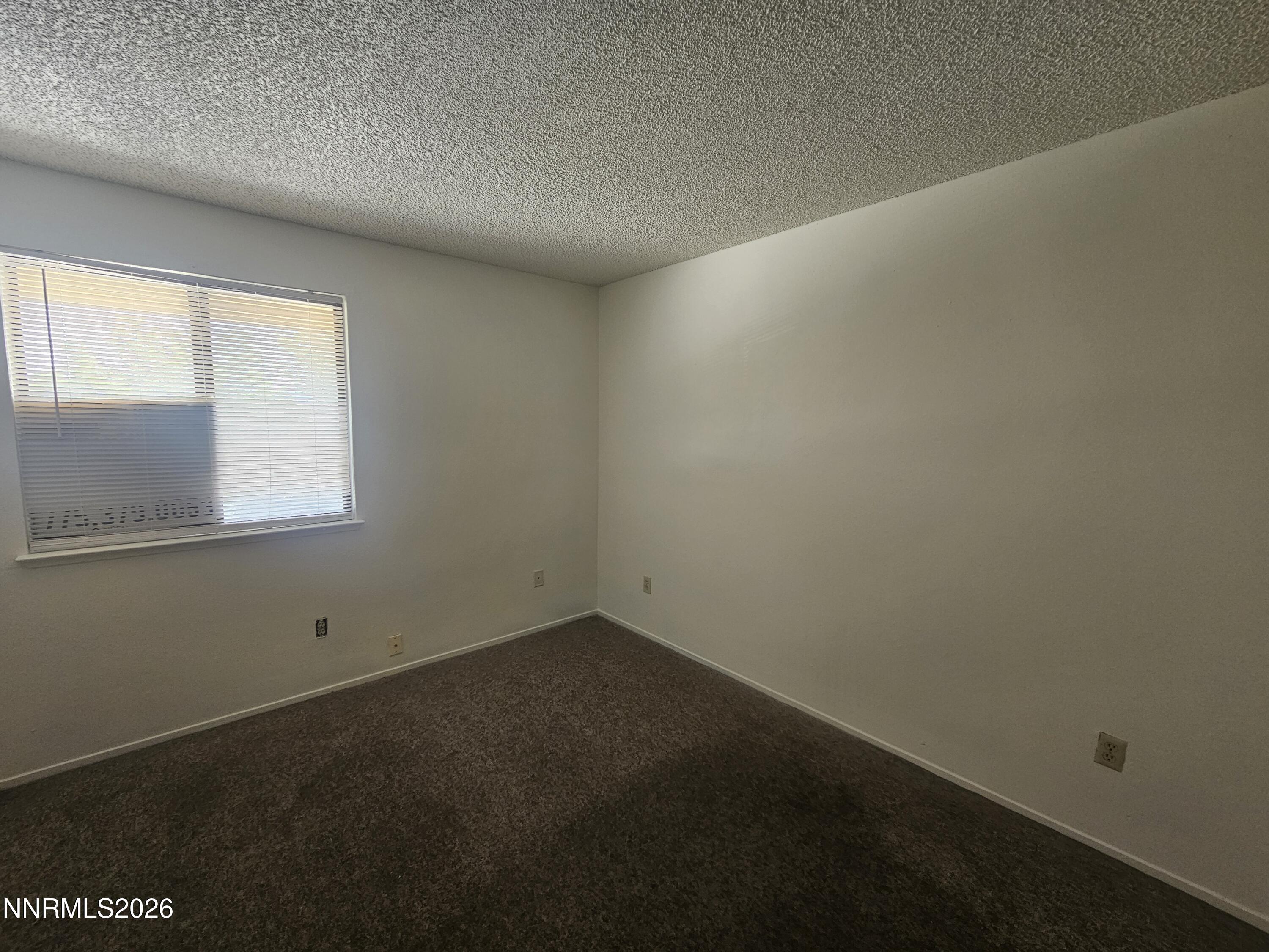 863 Nutmeg Place, 12