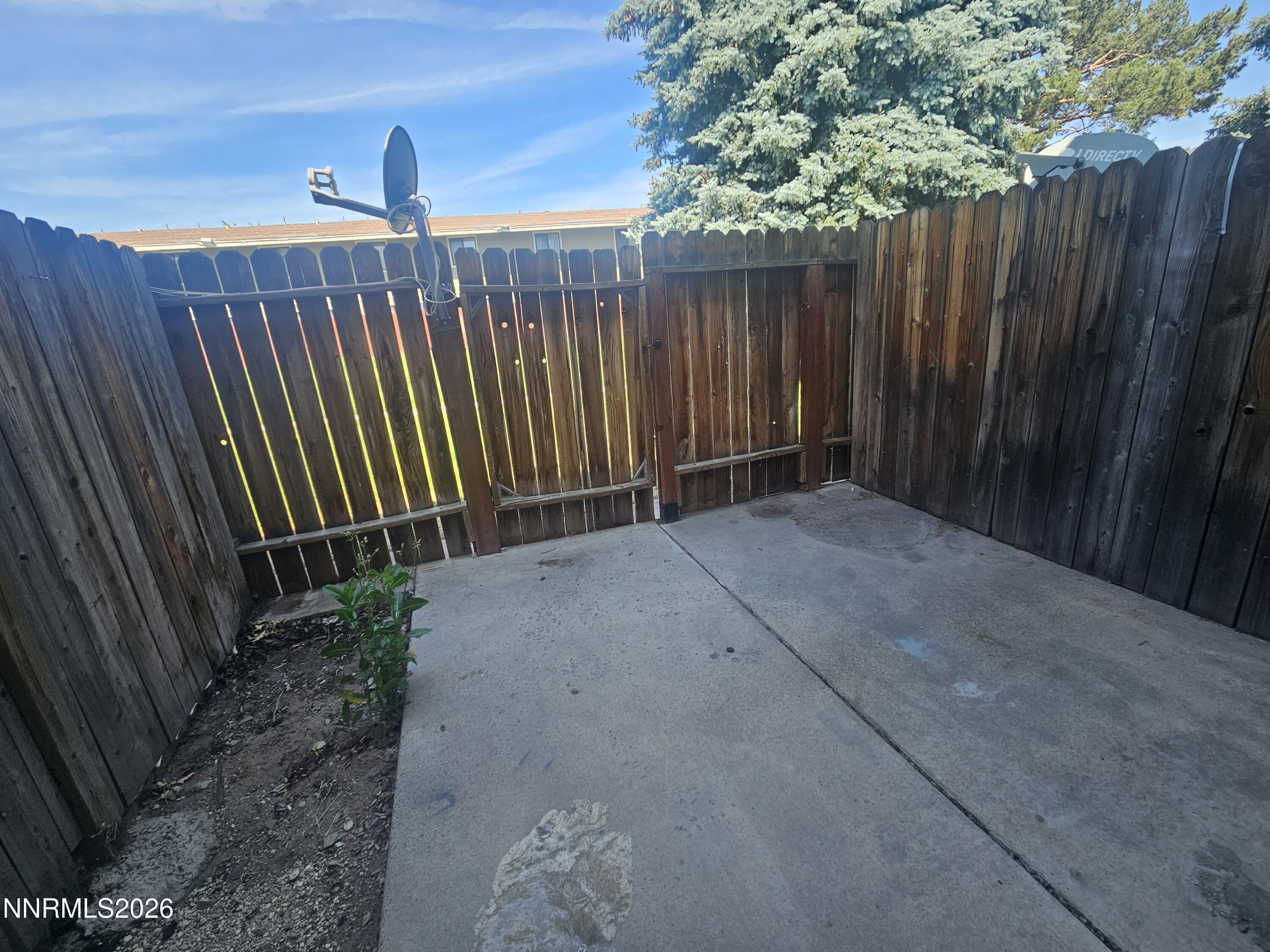 863 Nutmeg Place, 12