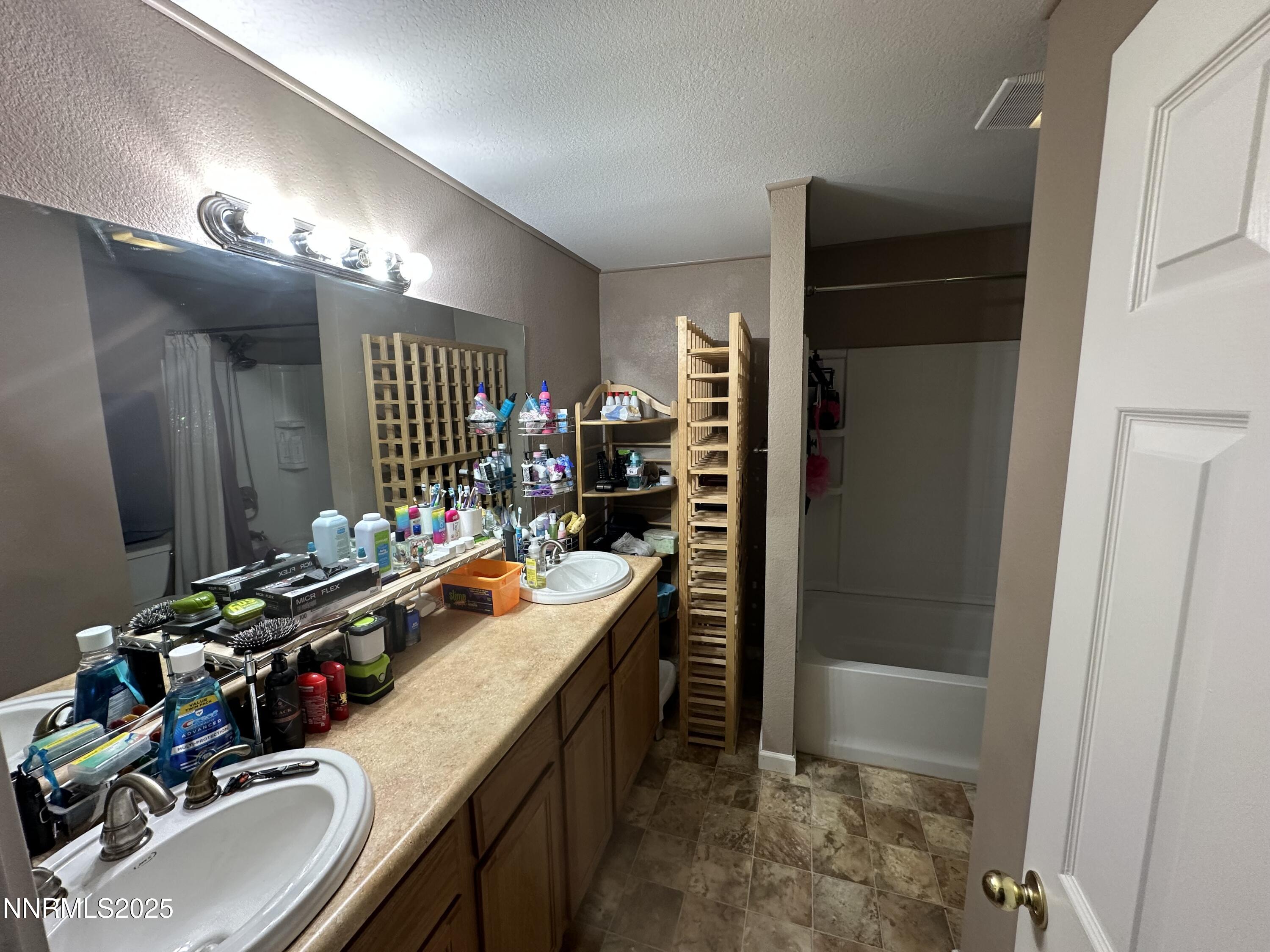 486 Smithridge Park