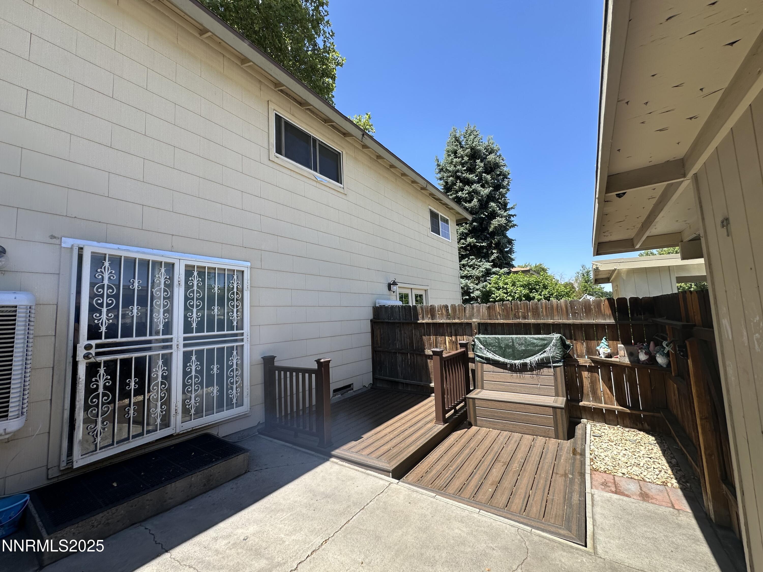 486 Smithridge Park