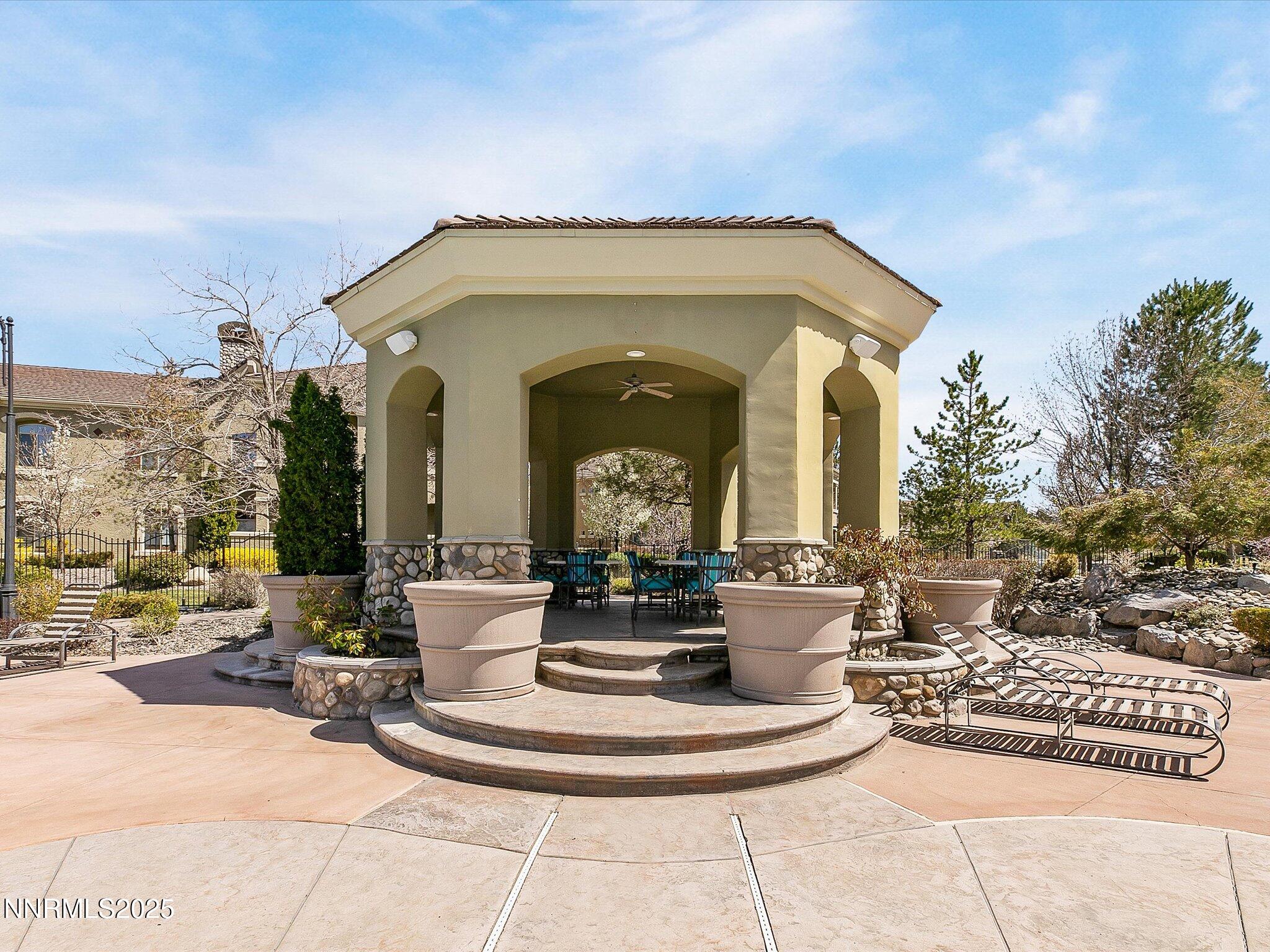 9900 Wilbur May Pkwy, 4404