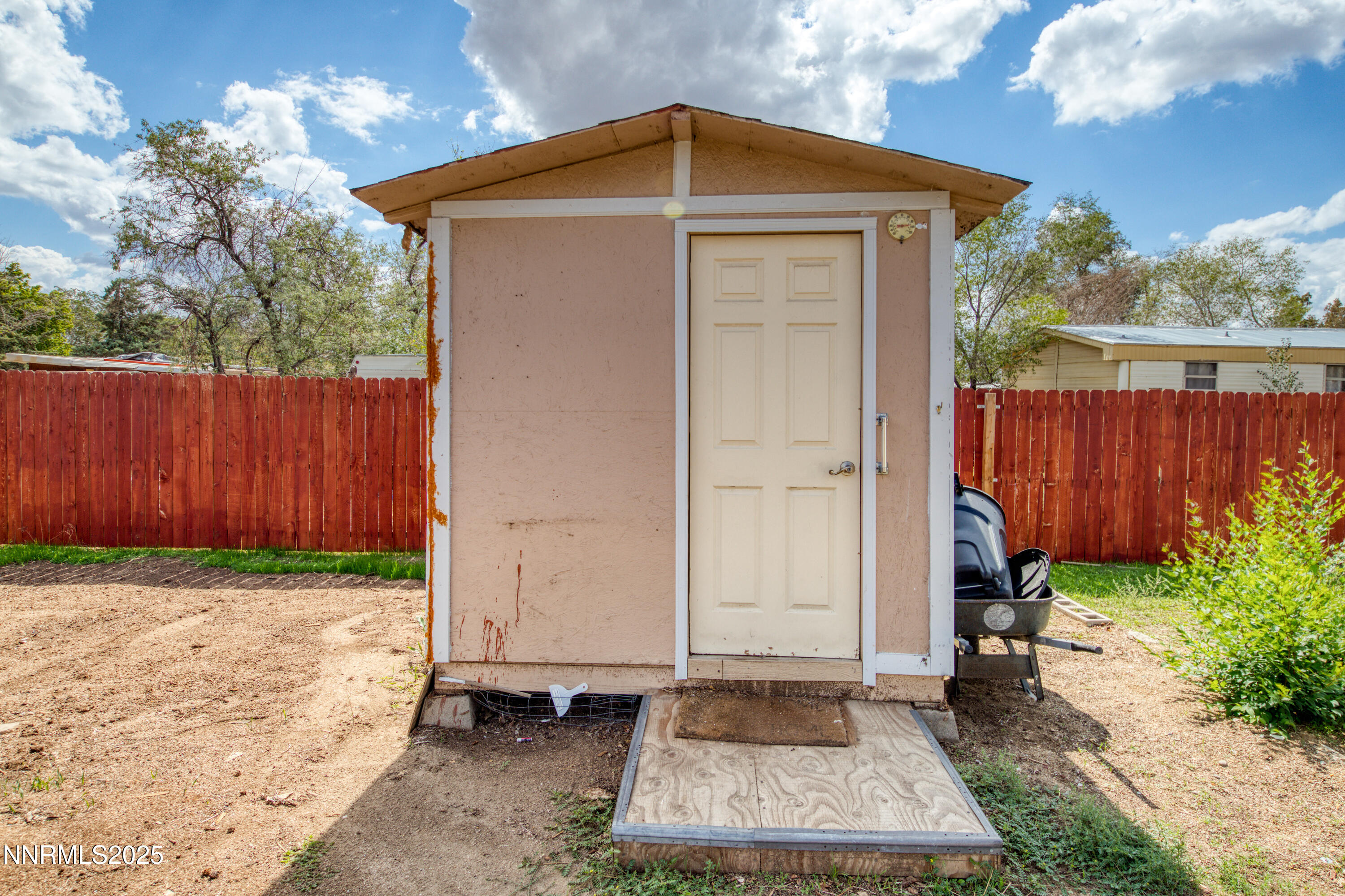 5760 Leon Drive