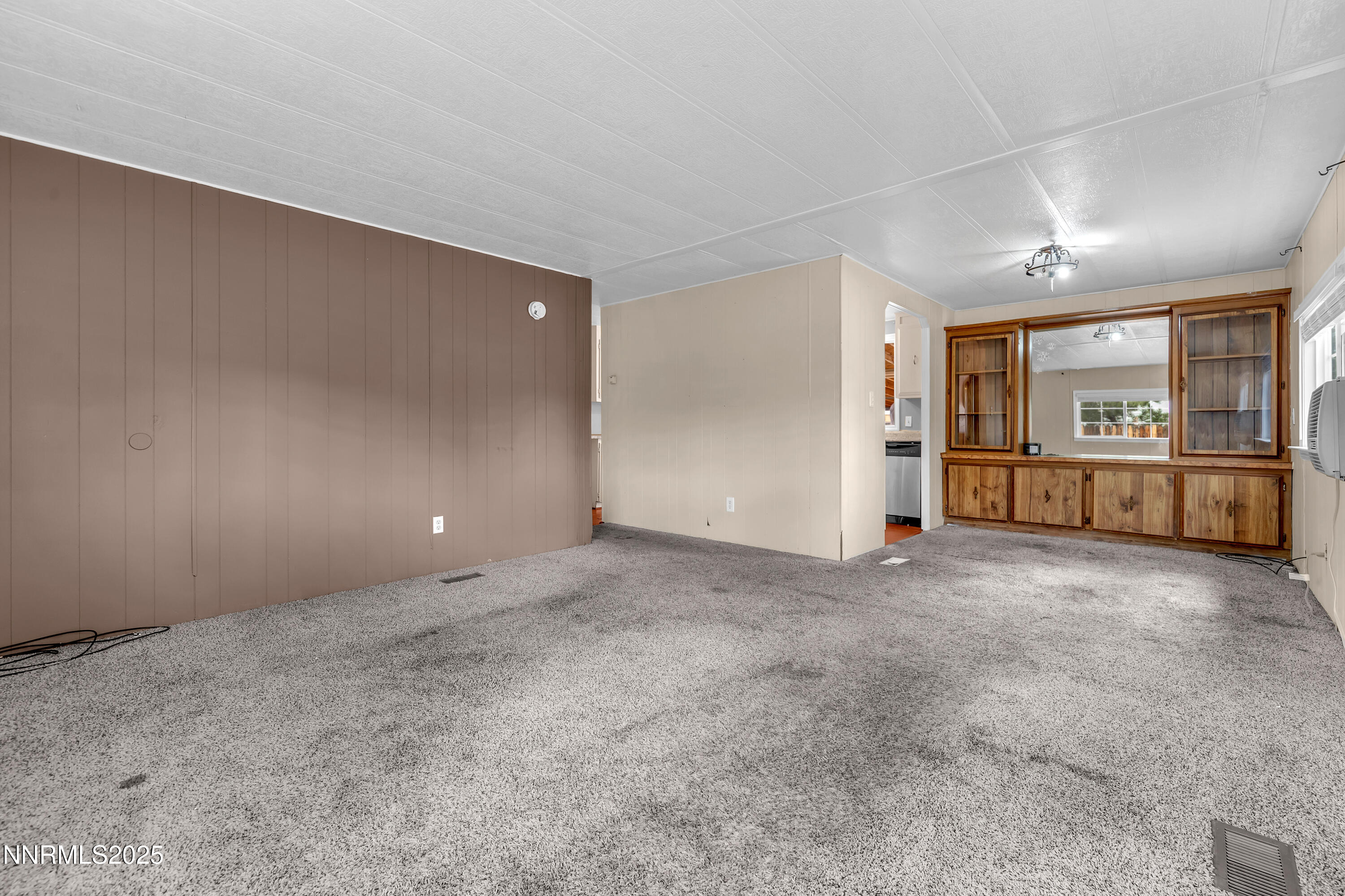 5760 Leon Drive