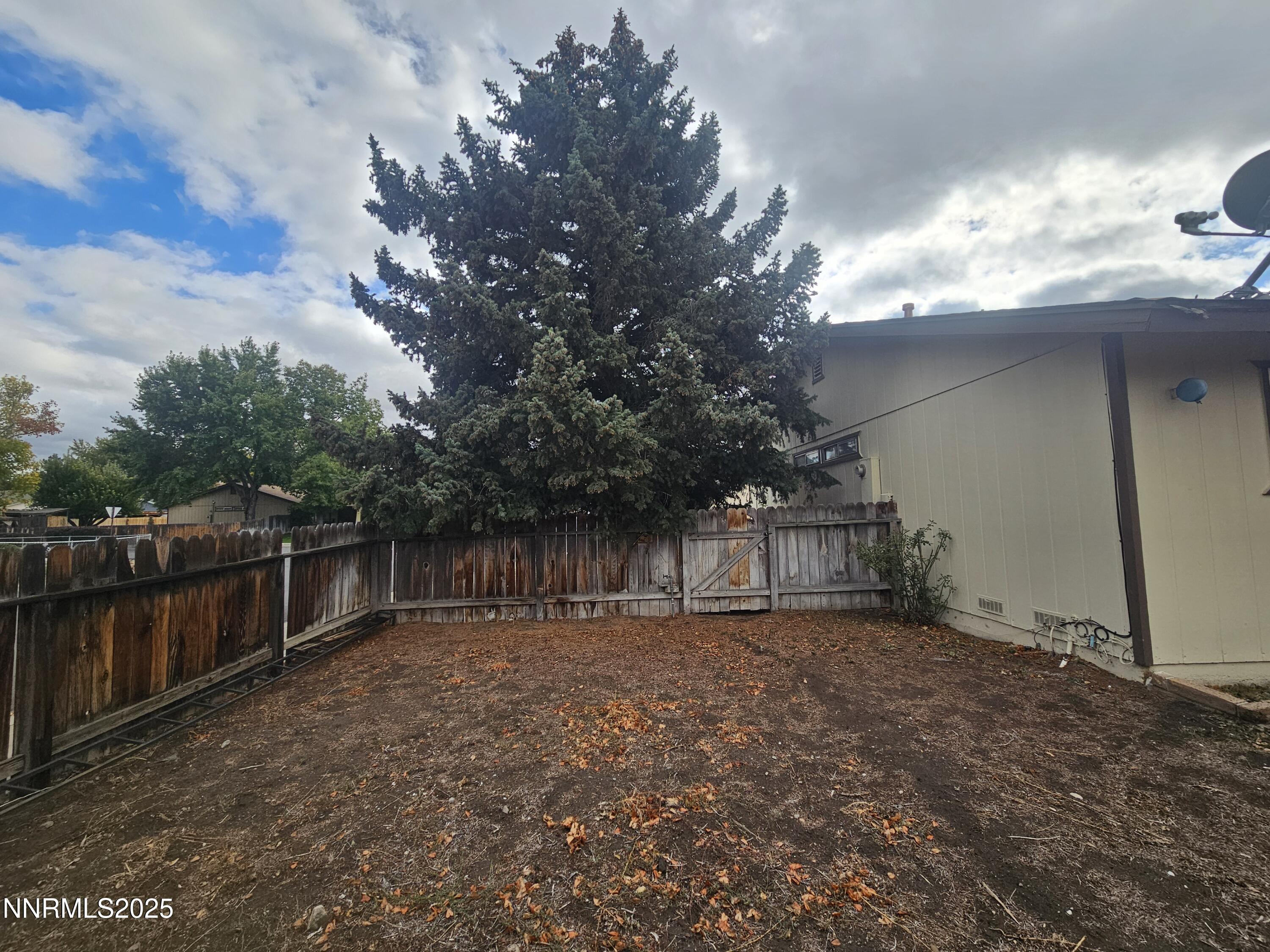 4315 Primavera Ave