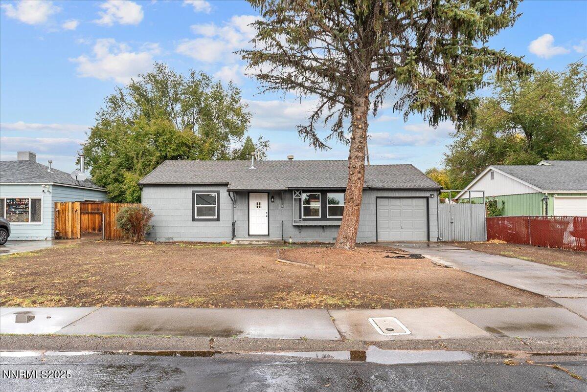 300 I Street