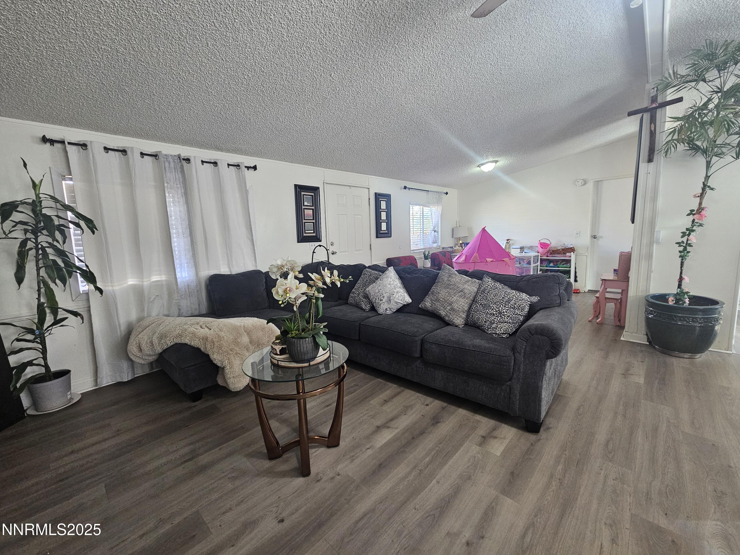 602 Jenni Lane, Moundhouse