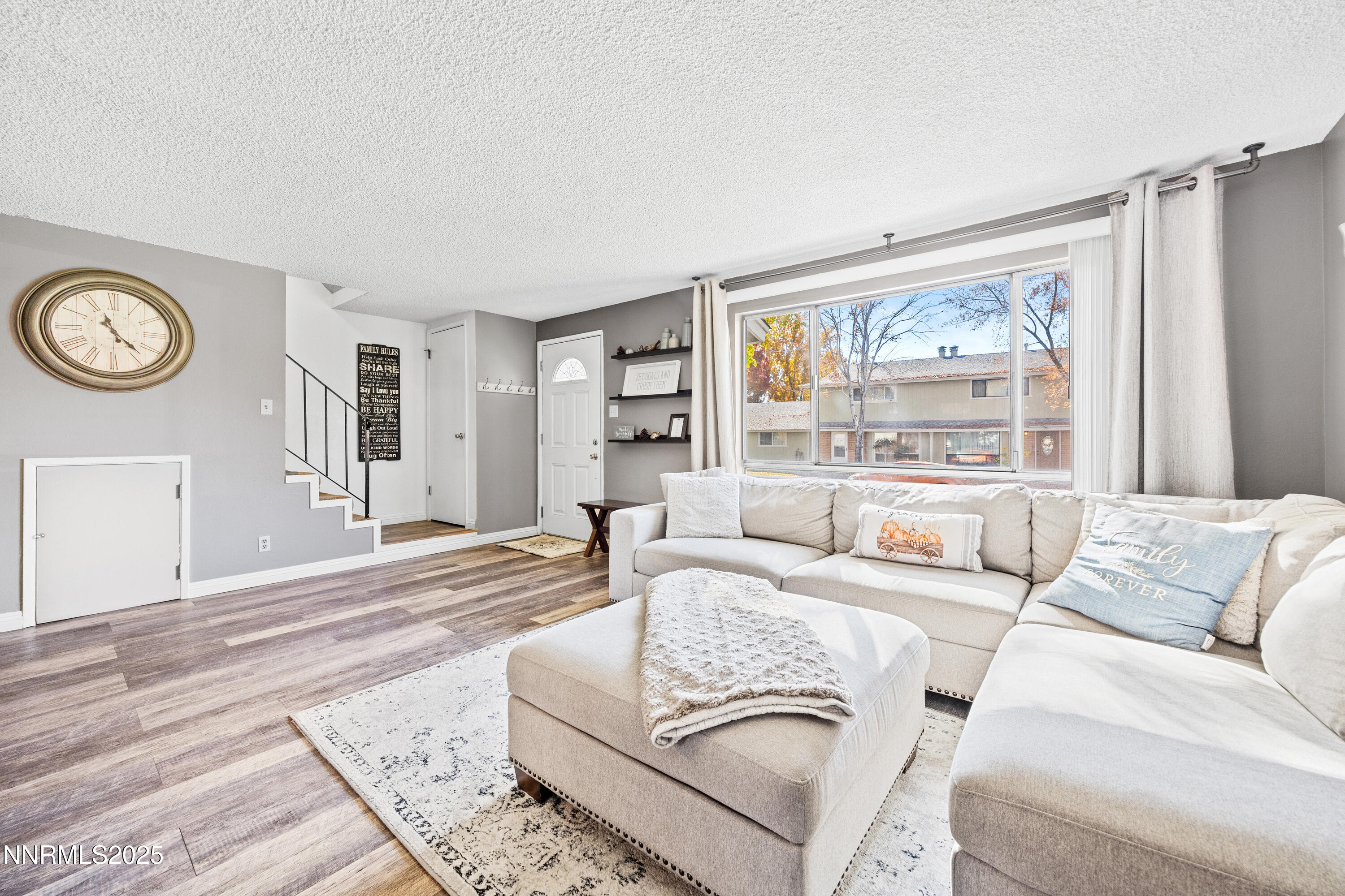 949 Crestwood Drive #3