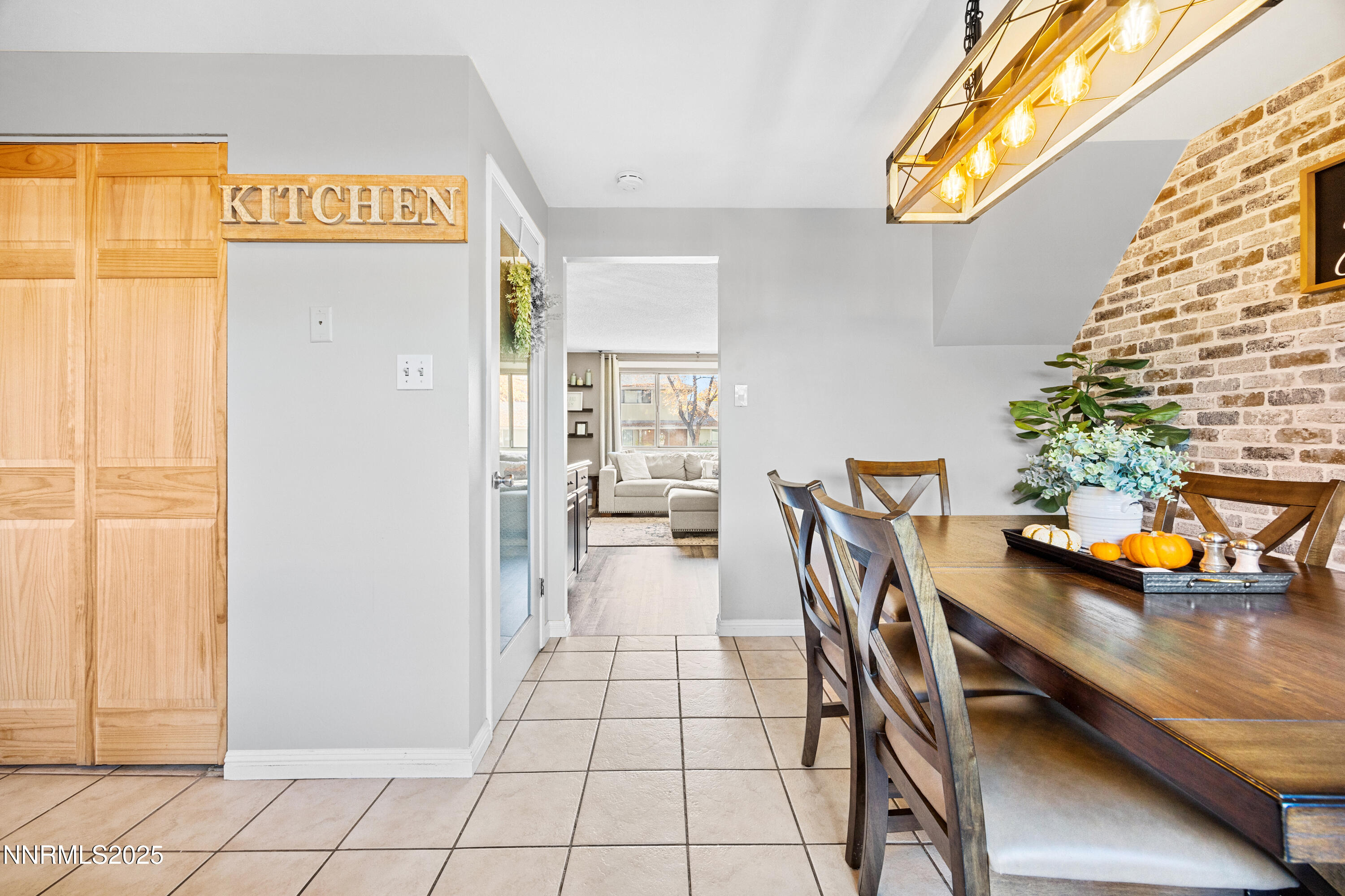 949 Crestwood Drive #3