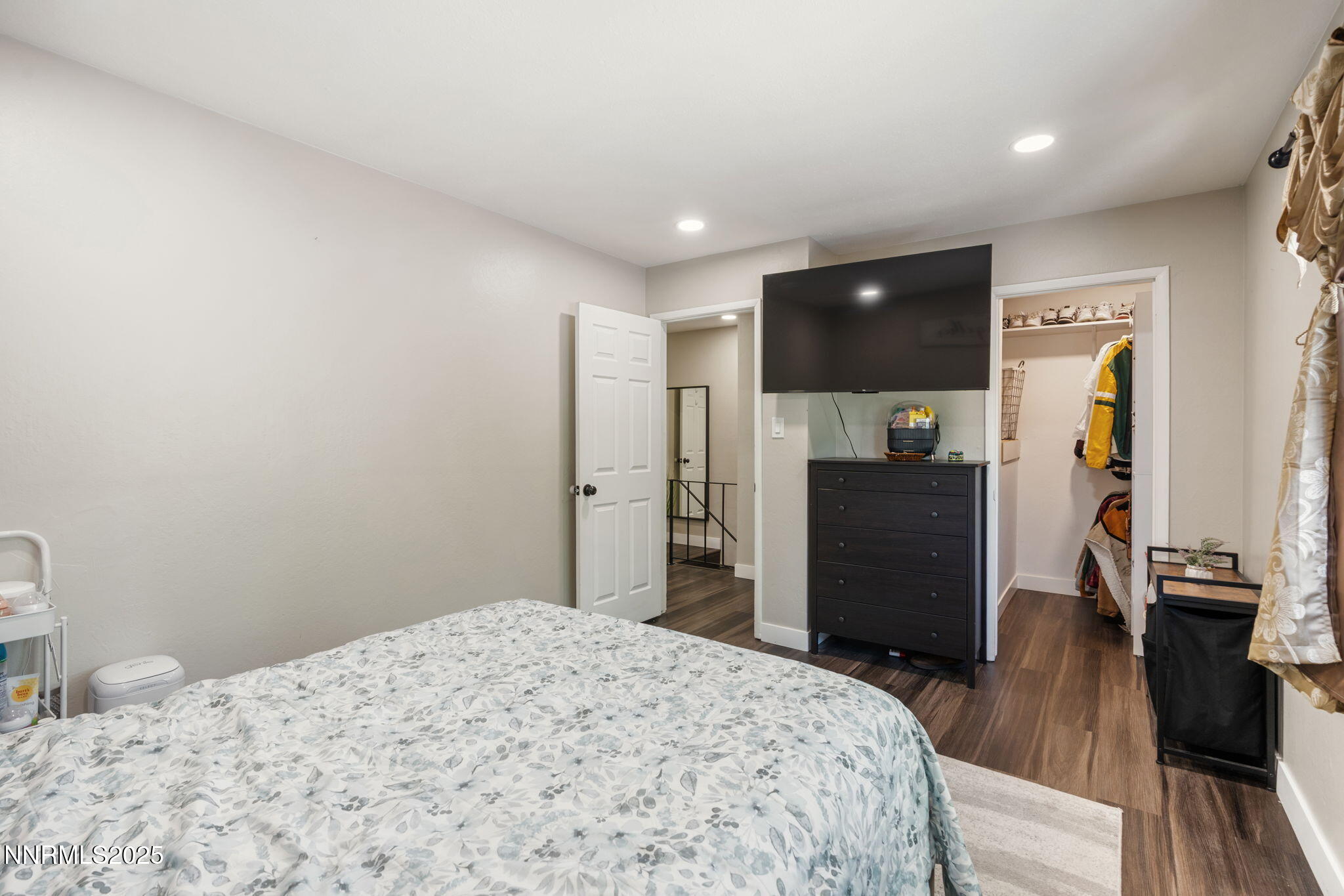 940 Jamaica Avenue 3