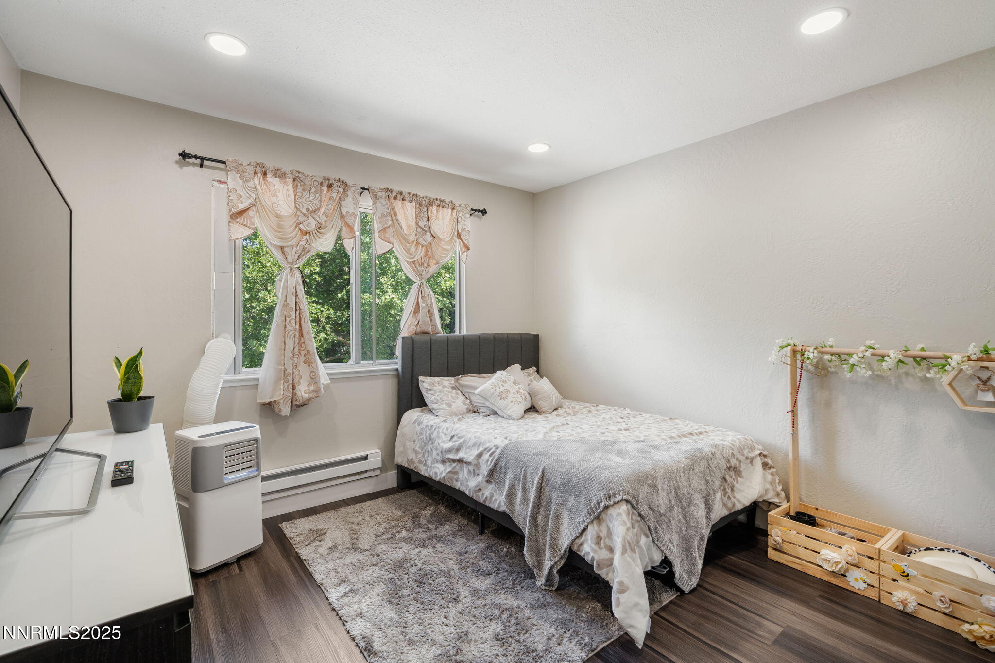 940 Jamaica Avenue 3