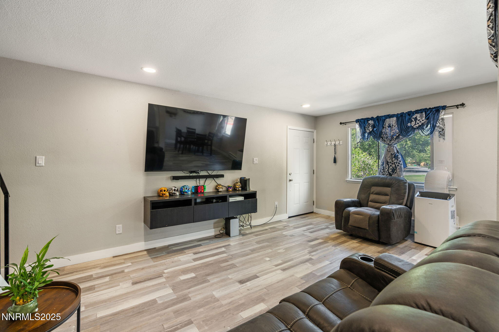 940 Jamaica Avenue 3