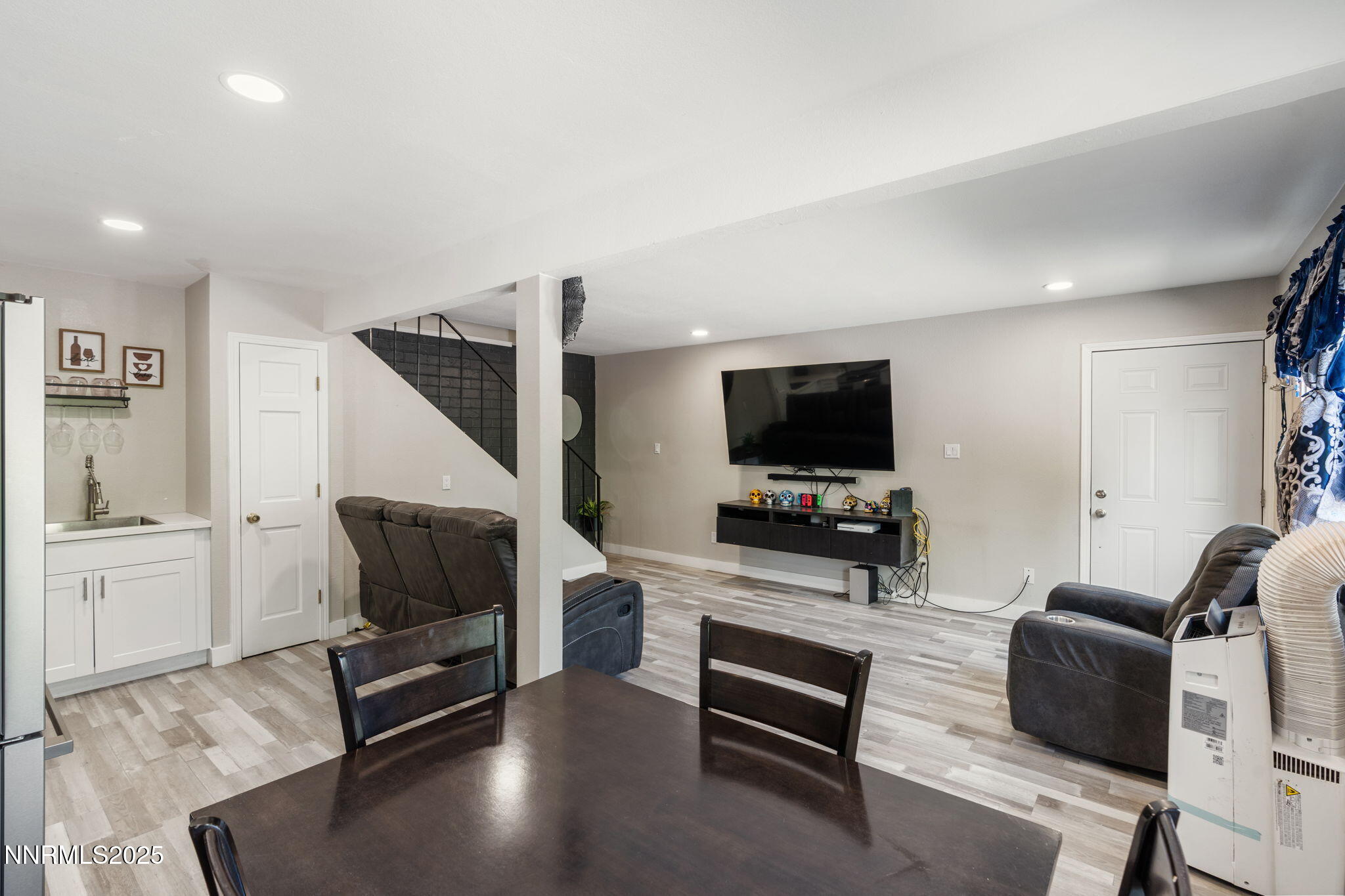 940 Jamaica Avenue 3