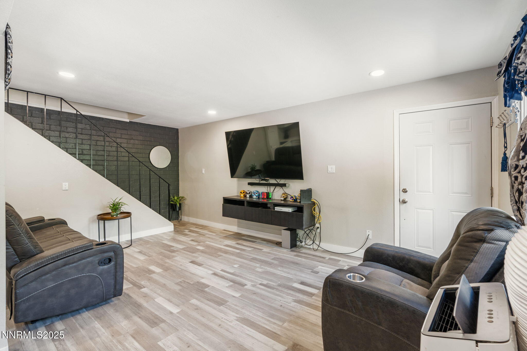 940 Jamaica Avenue 3