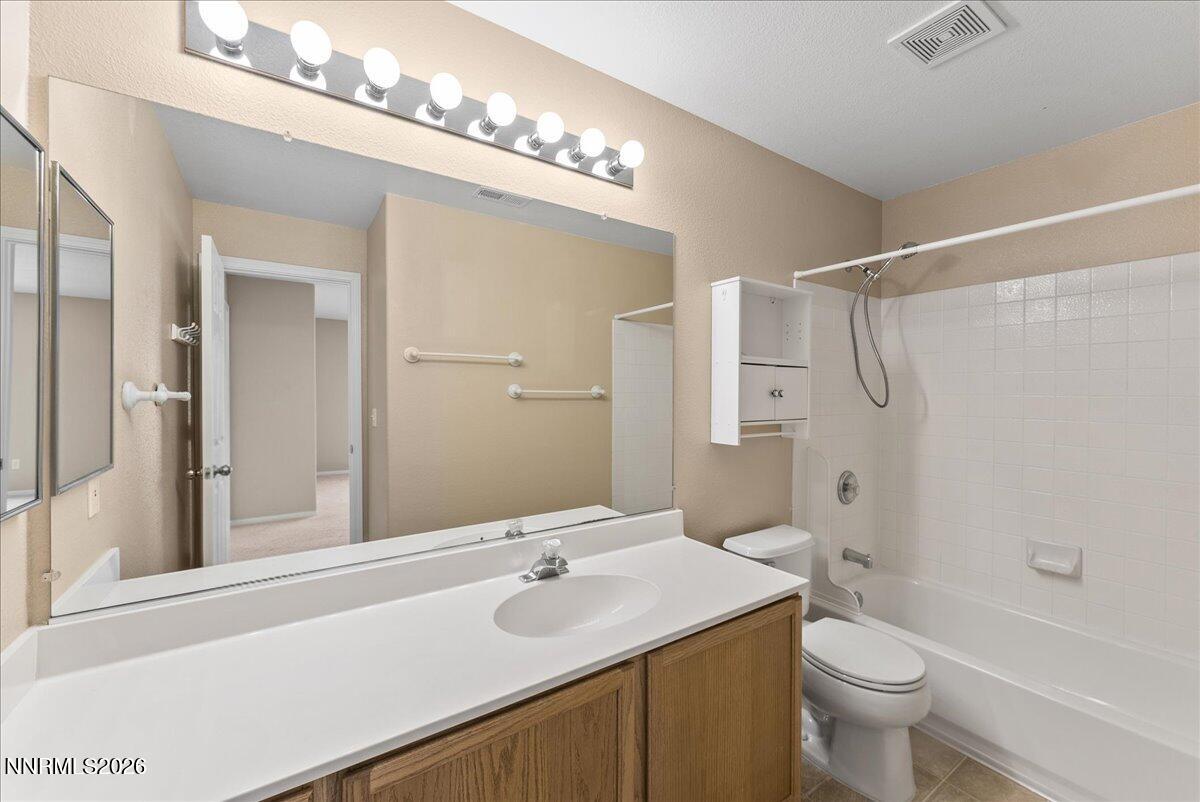 1295 Glendora Lane