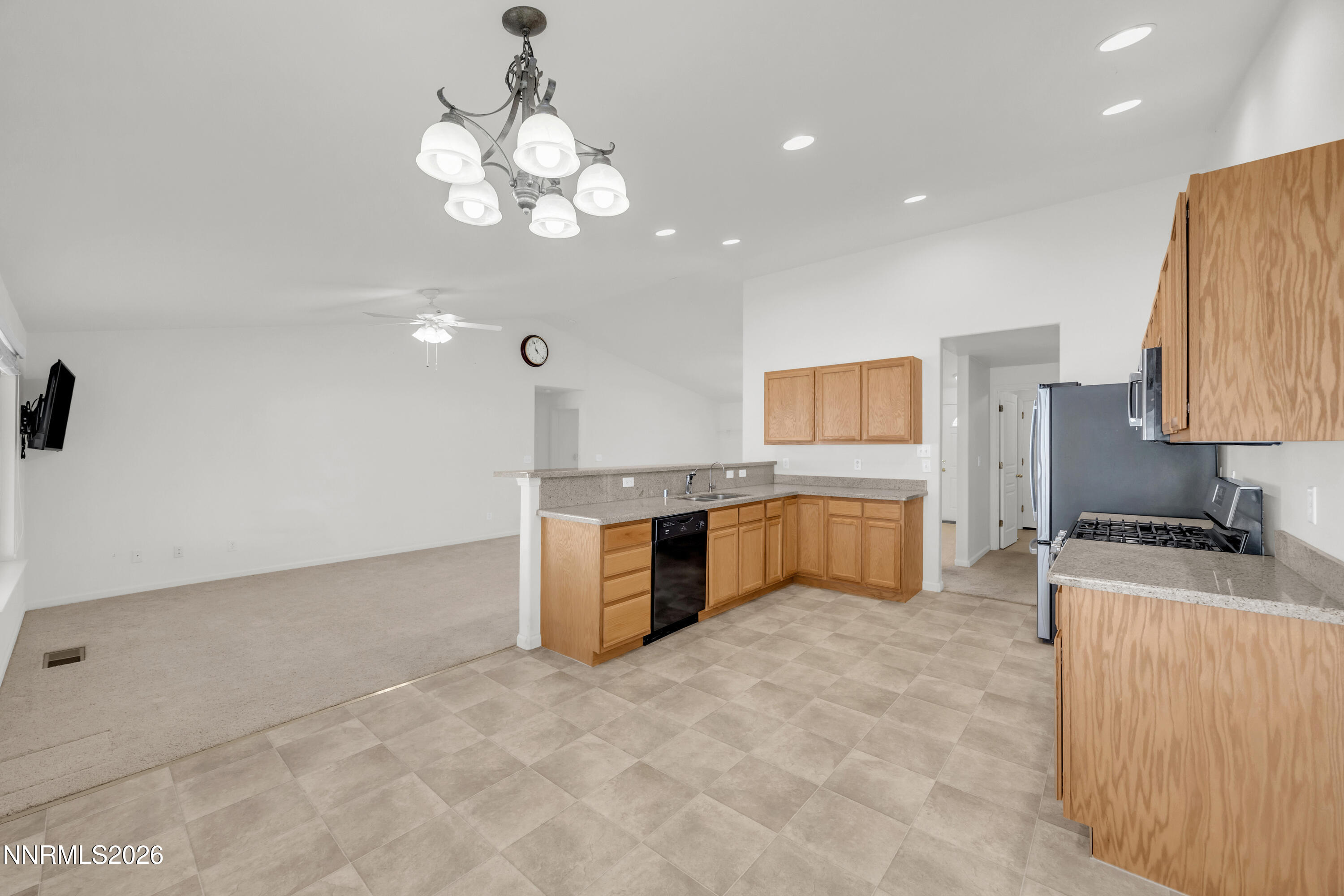 1382 White Bluffs Circle