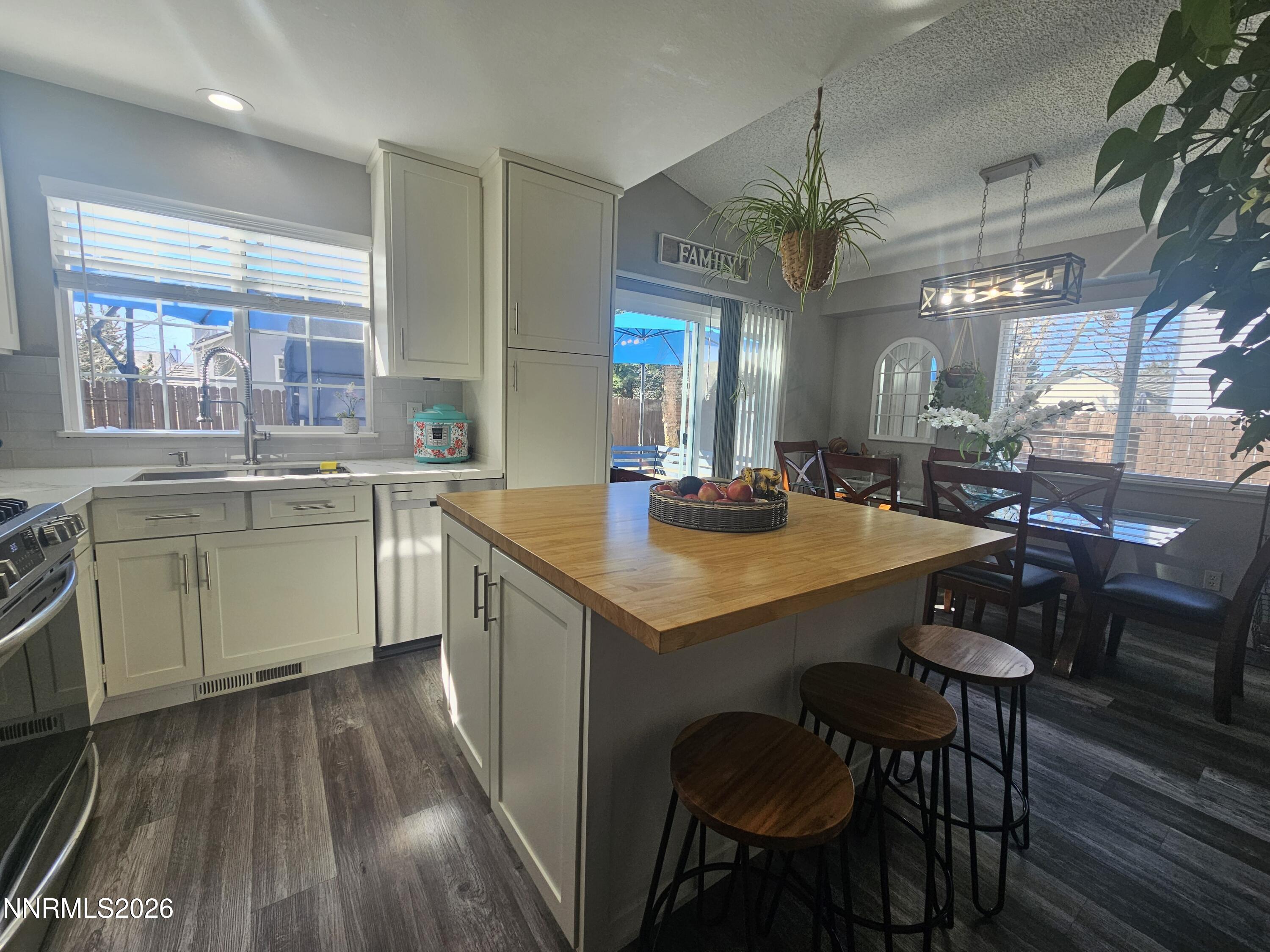 5455 Santa Barbara Avenue