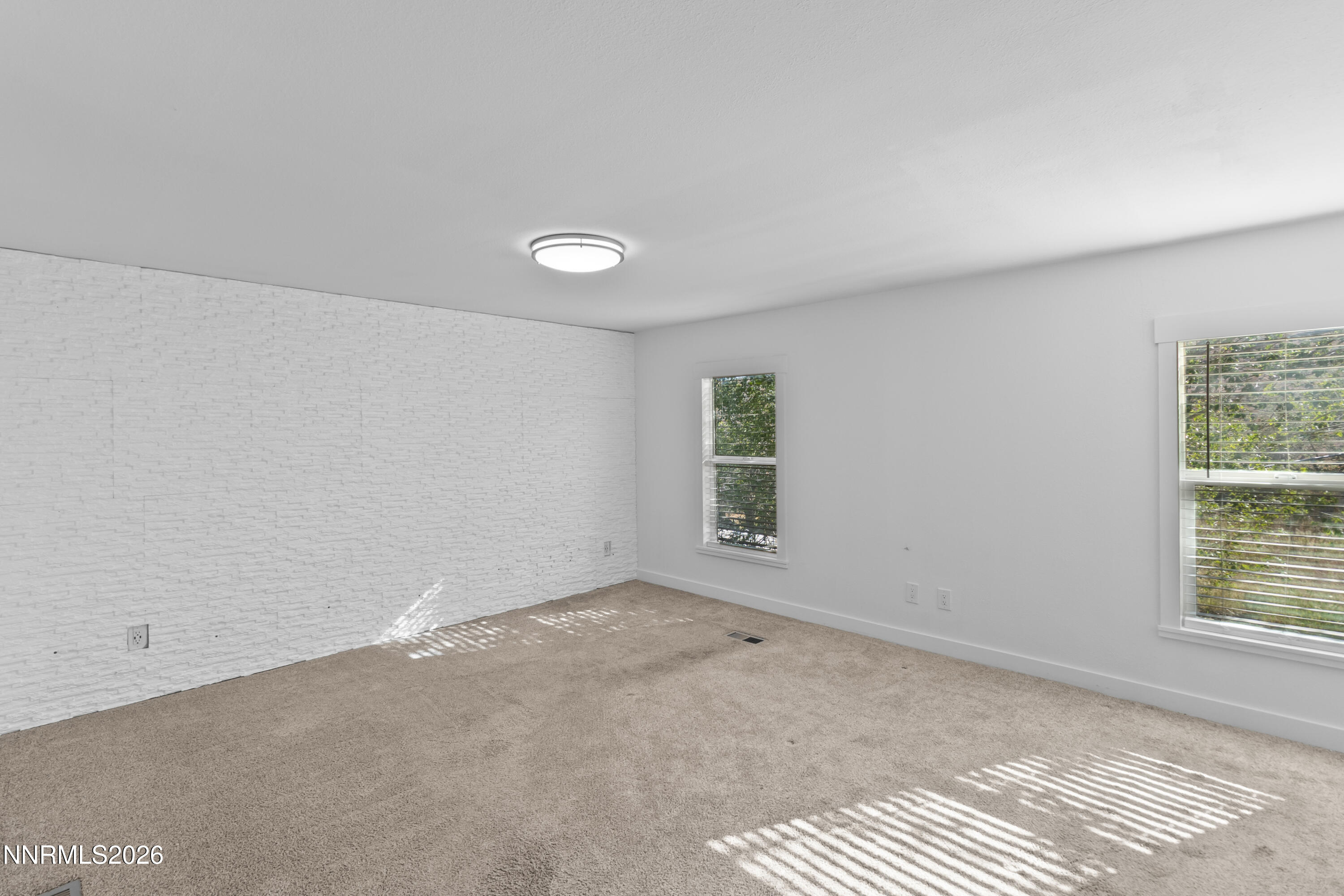 4711 W Leonesio Drive