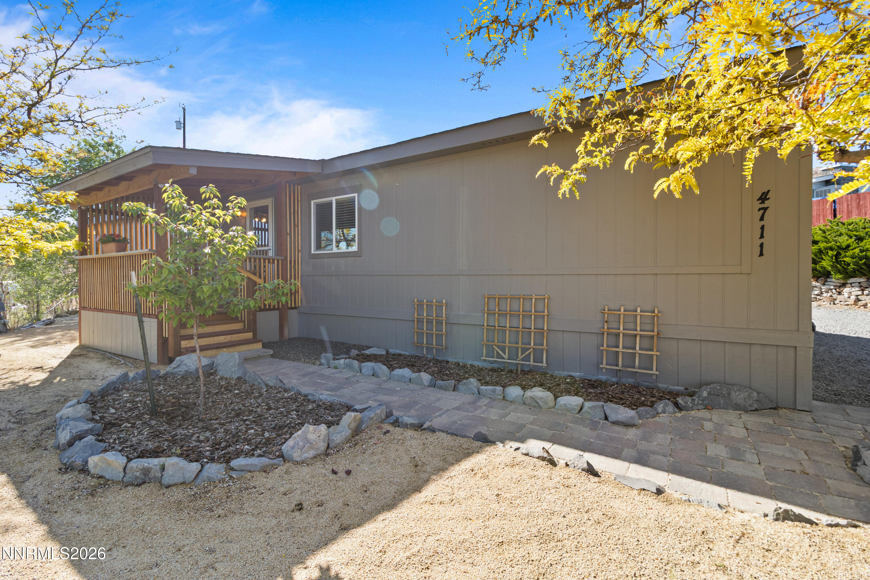 4711 W Leonesio Drive