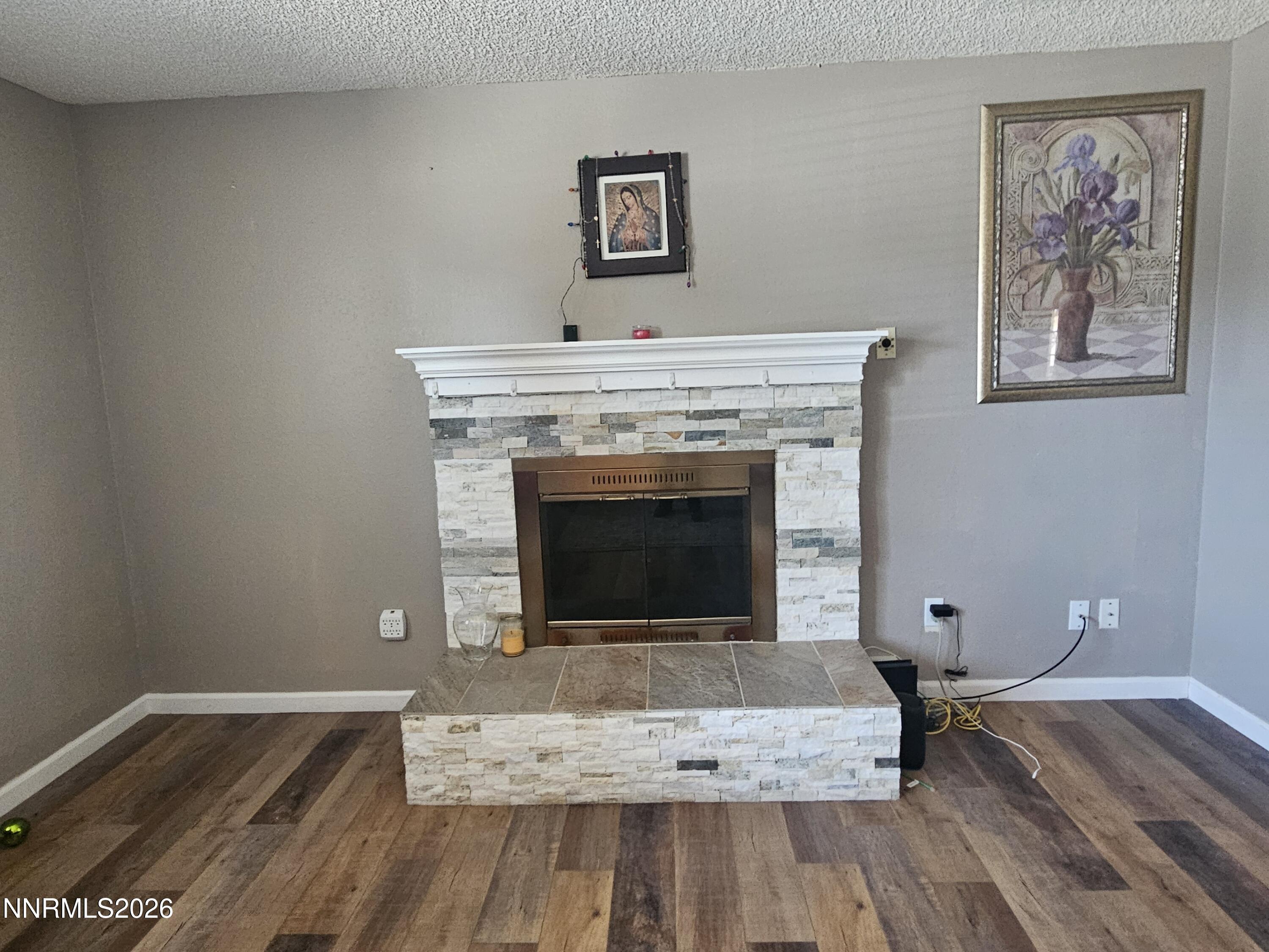 840 El Cortez Way