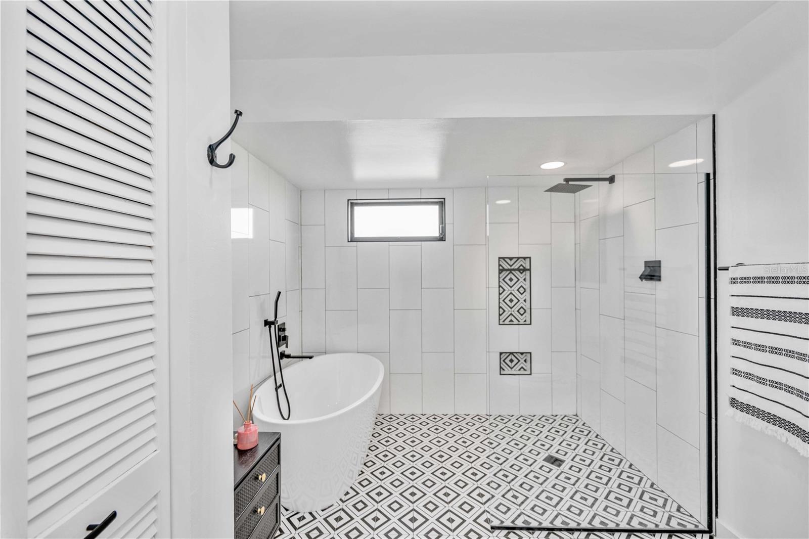 3404 AVENIDA MADERA #A